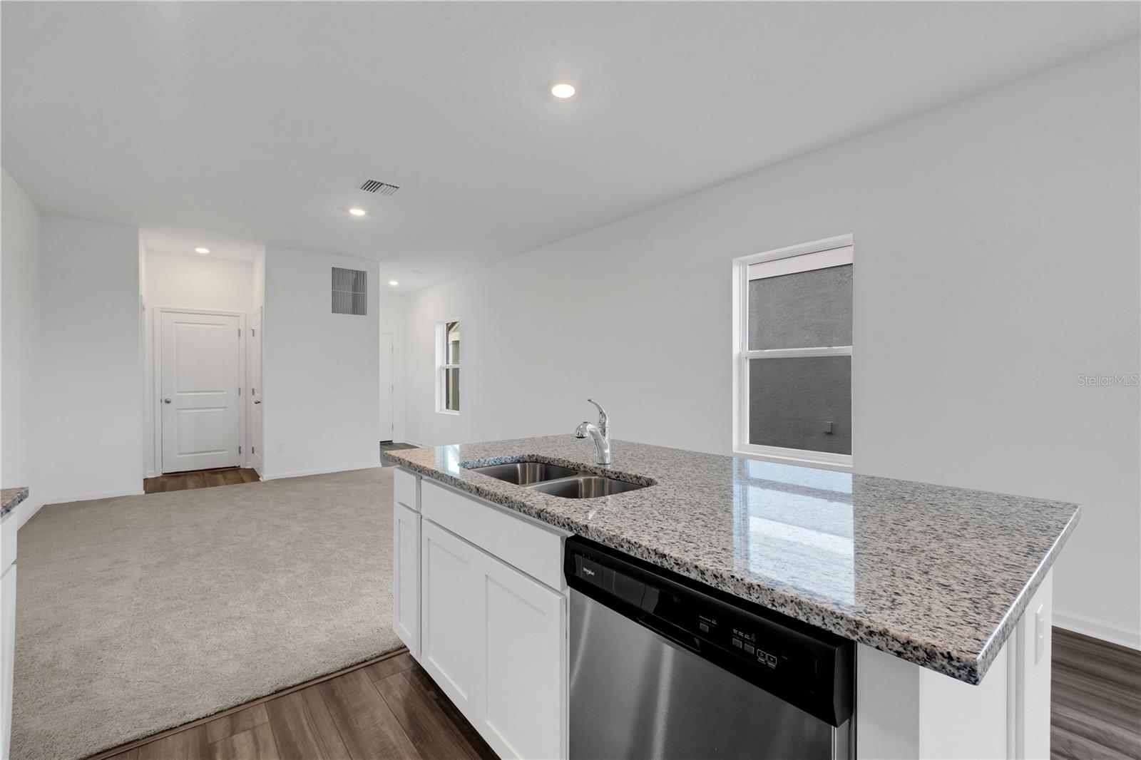 HIDDEN CREEK - Residential