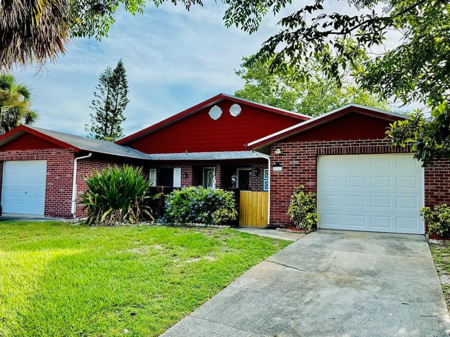 In The Heart of Edgewater!
Edgewater’s most convenient neighborhoods. 2 Bedroom 2 Bath With Garage!!  Enjoy extra privacy and a more spacious feel—just minutes from local dining, shopping, and a short drive to the sandy shores of the beach.

Soaring cathedral ceilings with 2 Sky Tunnels! In the main living area, create an open, and At LARGE VIBE!! The master suite features a generous walk-in closet and private bath, while the split floor plan offers added comfort and flexibility.

This is a GREAT Investment Property.


.