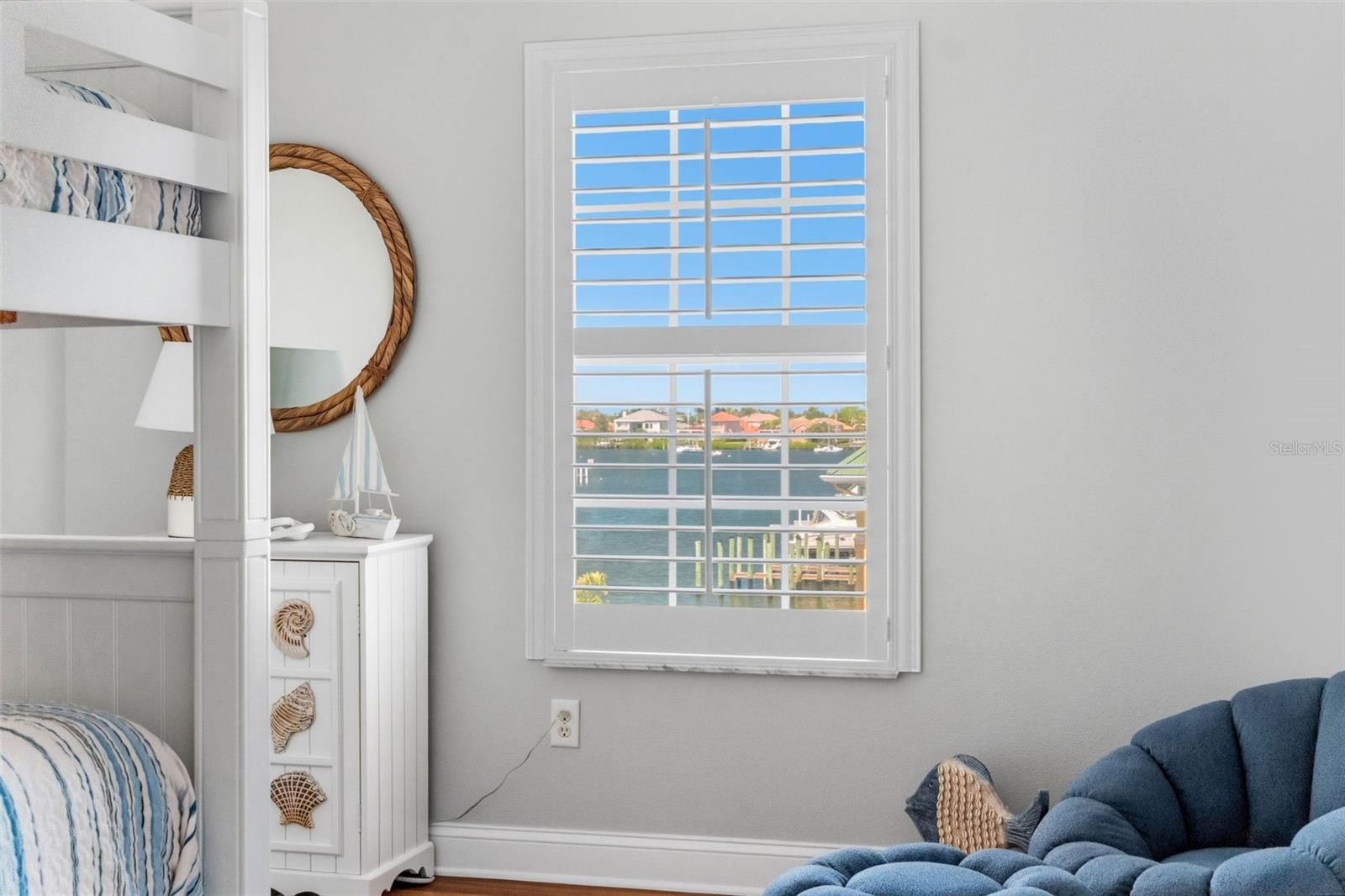 SUNSET BAY TWNHMS - Residential