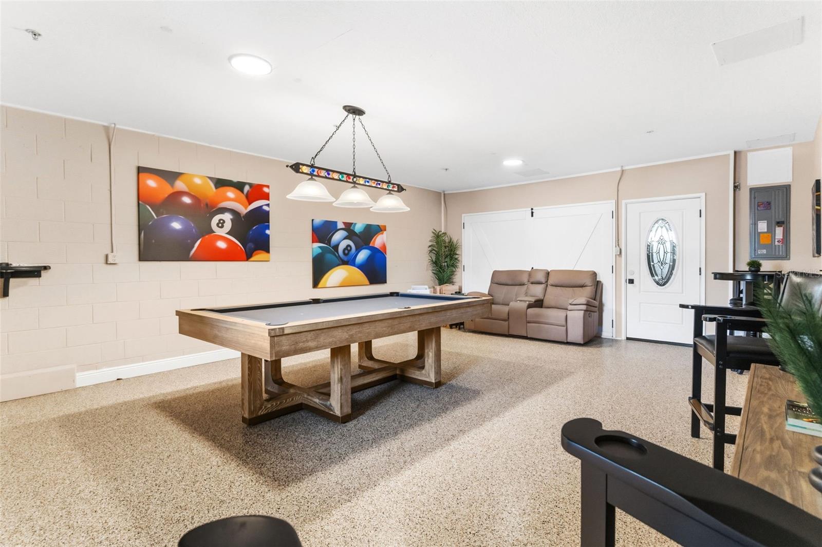 SUNSET BAY TWNHMS - Residential