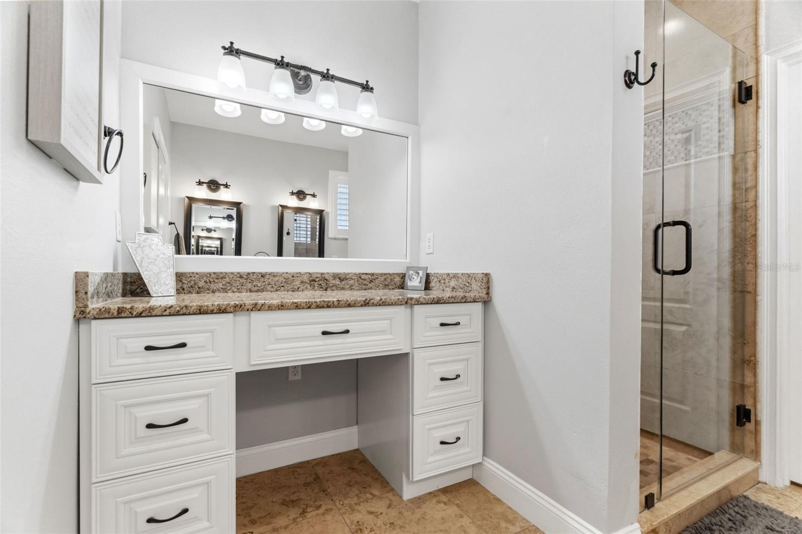 SUNSET BAY TWNHMS - Residential