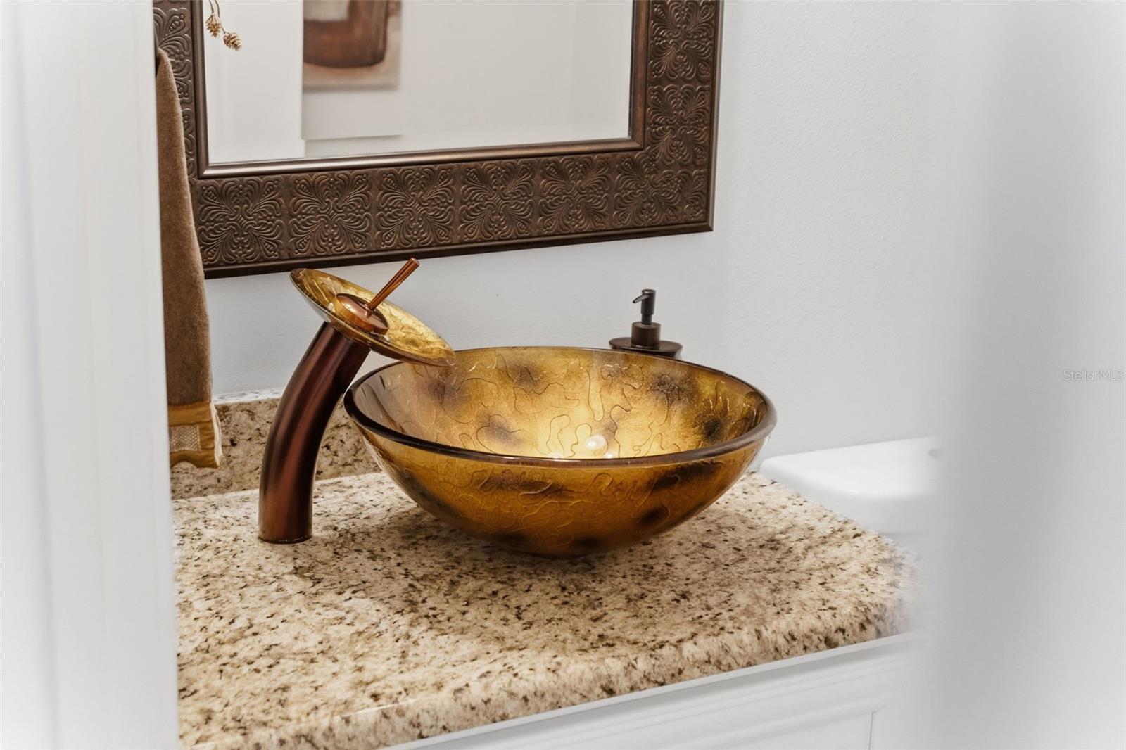 SUNSET BAY TWNHMS - Residential