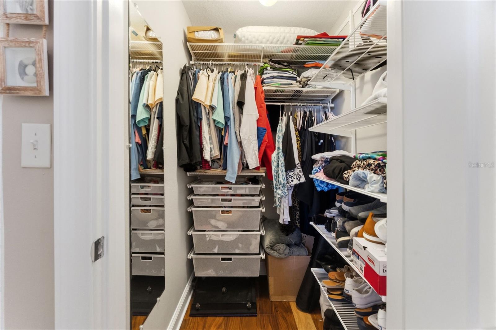 SUNSET BAY TWNHMS - Residential