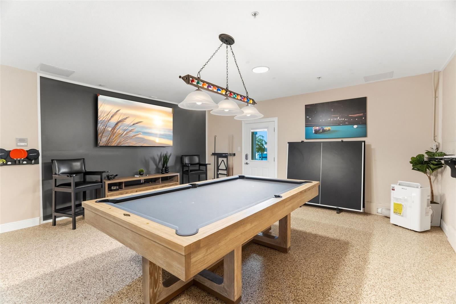 SUNSET BAY TWNHMS - Residential