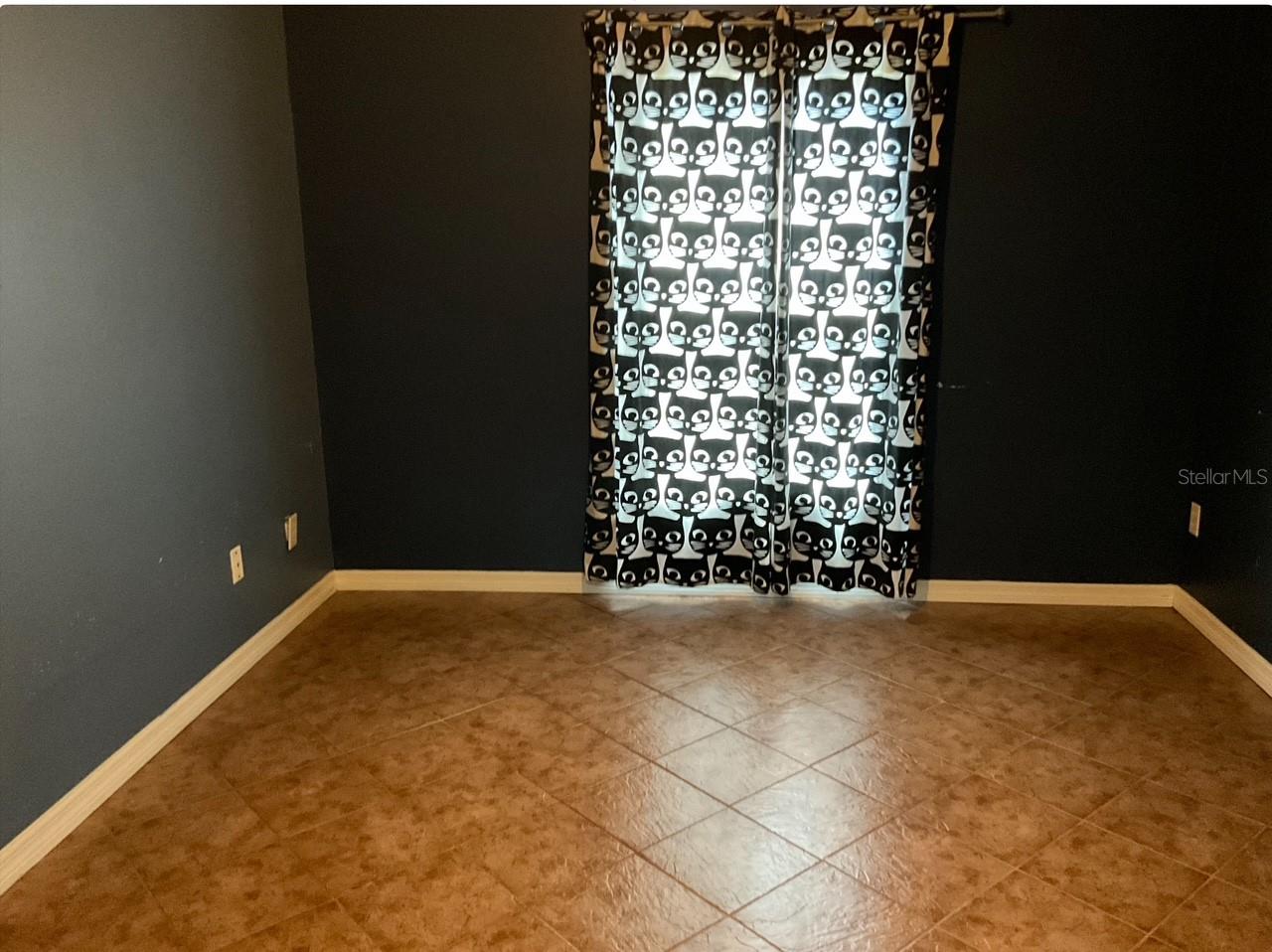 BENTLEY WOODS - Residential