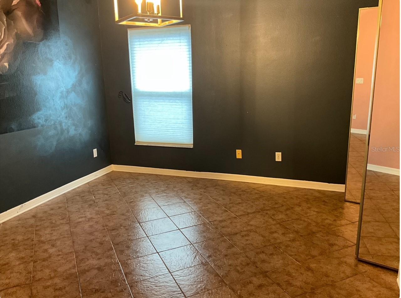 BENTLEY WOODS - Residential