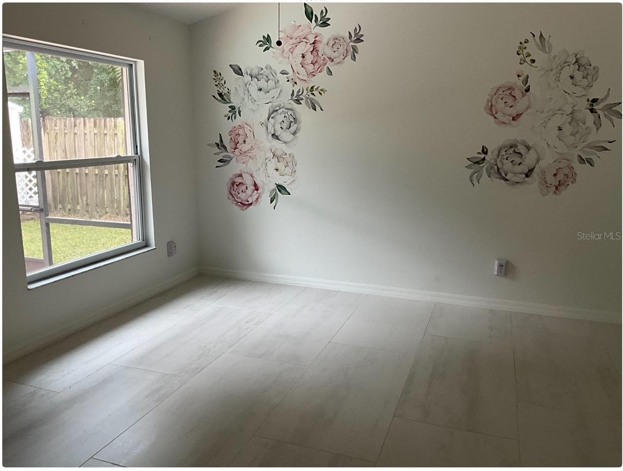 BENTLEY WOODS - Residential