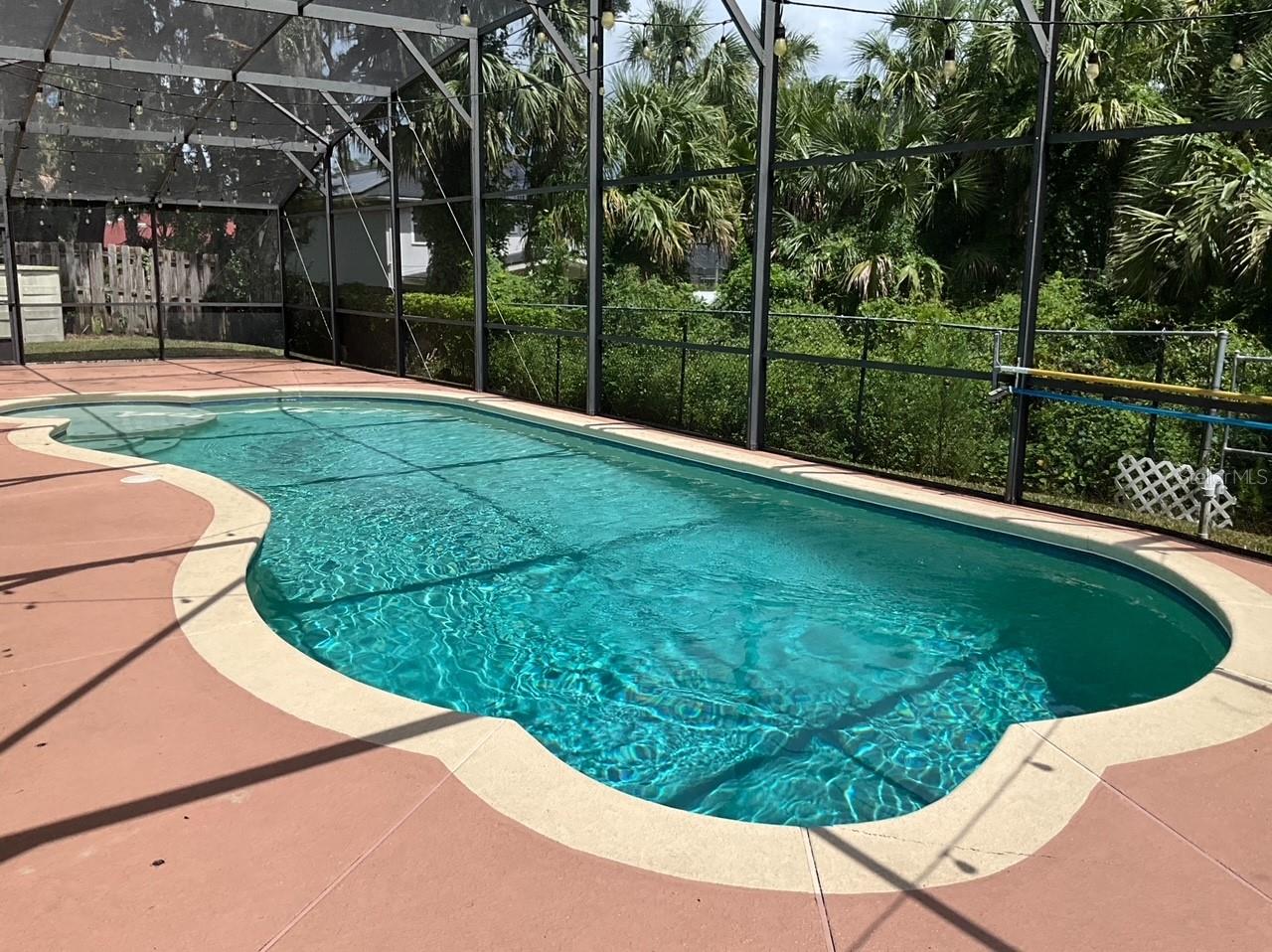 BENTLEY WOODS - Residential