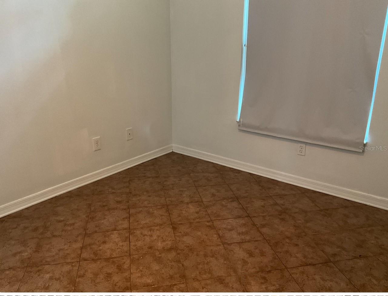 BENTLEY WOODS - Residential