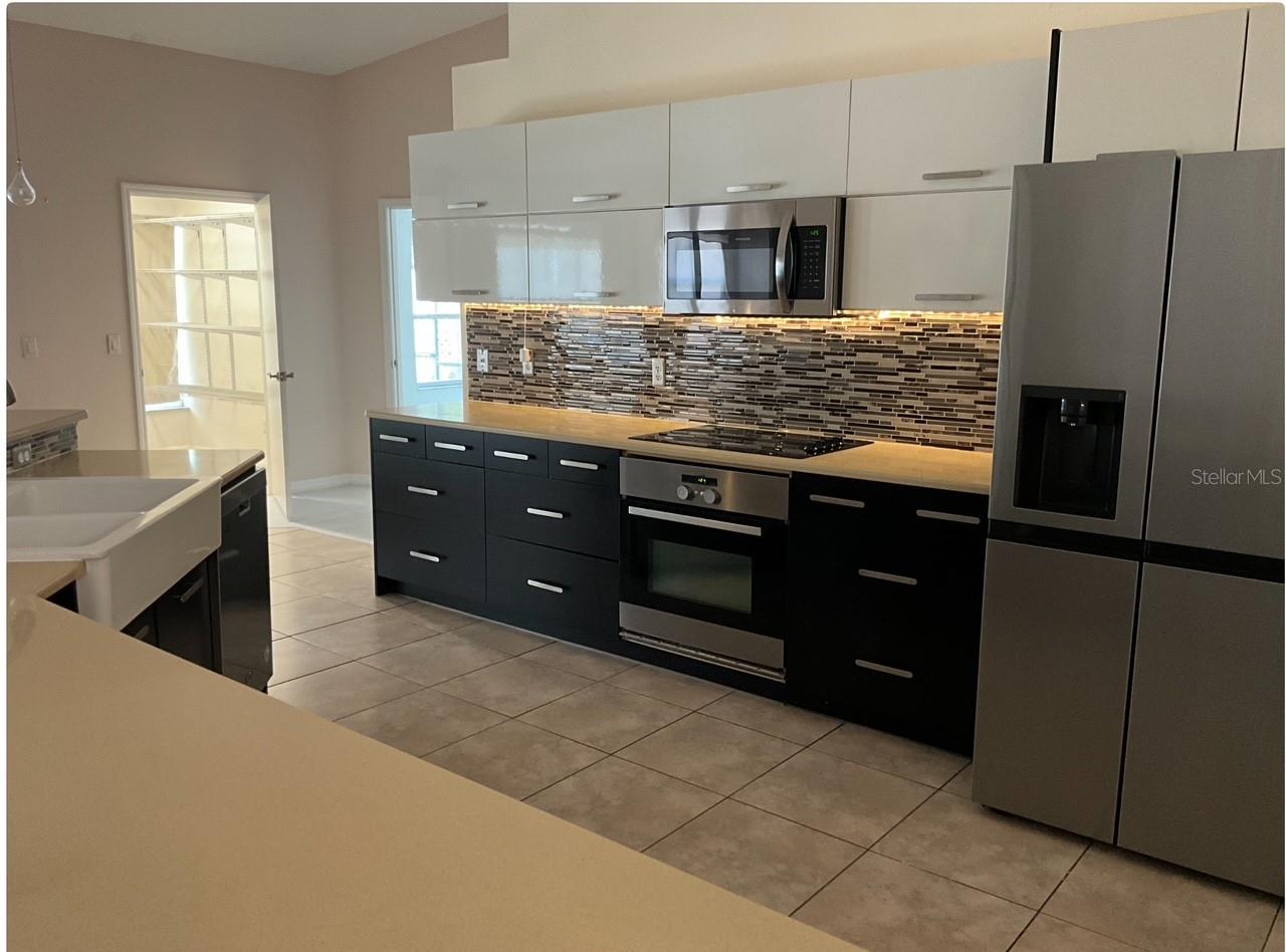 BENTLEY WOODS - Residential