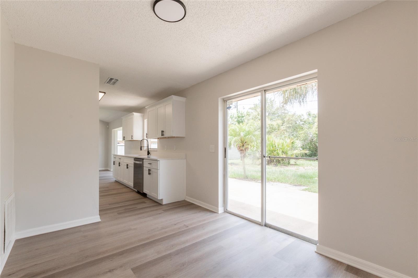1856 LAREDO DRIVE