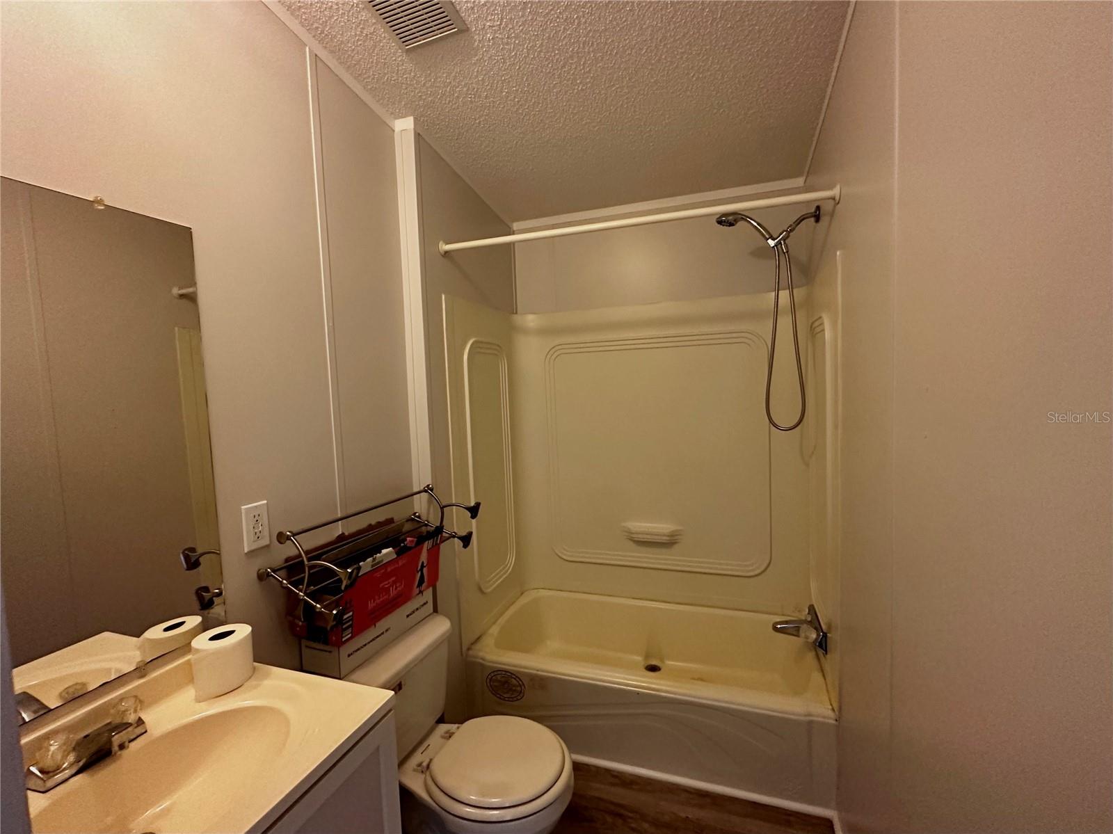 PINE ACRES - Residential