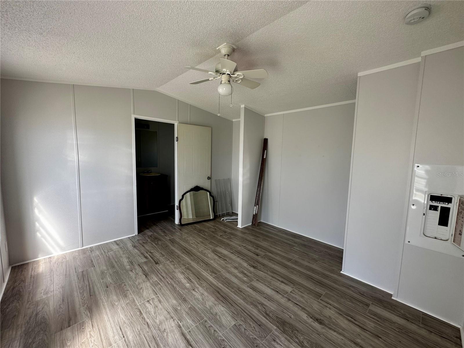 PINE ACRES - Residential