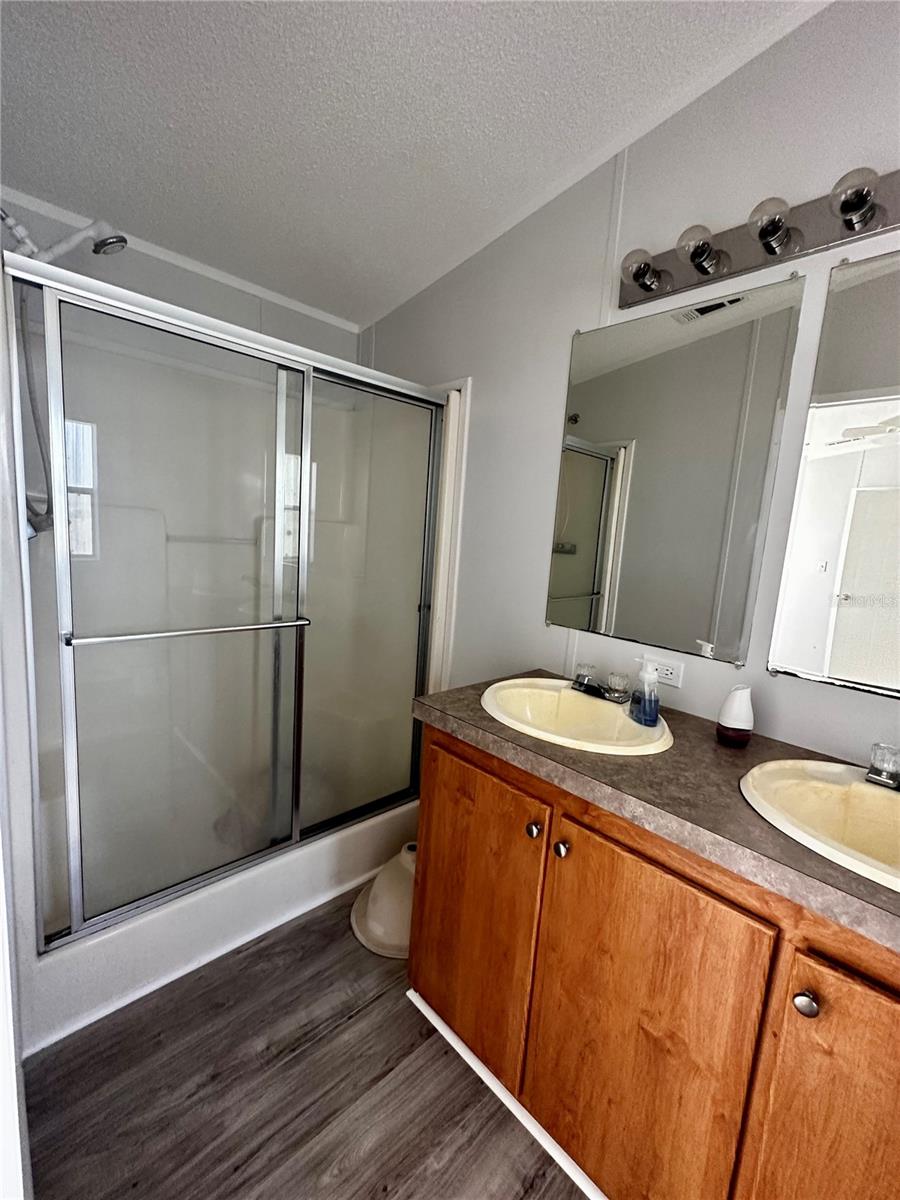 PINE ACRES - Residential