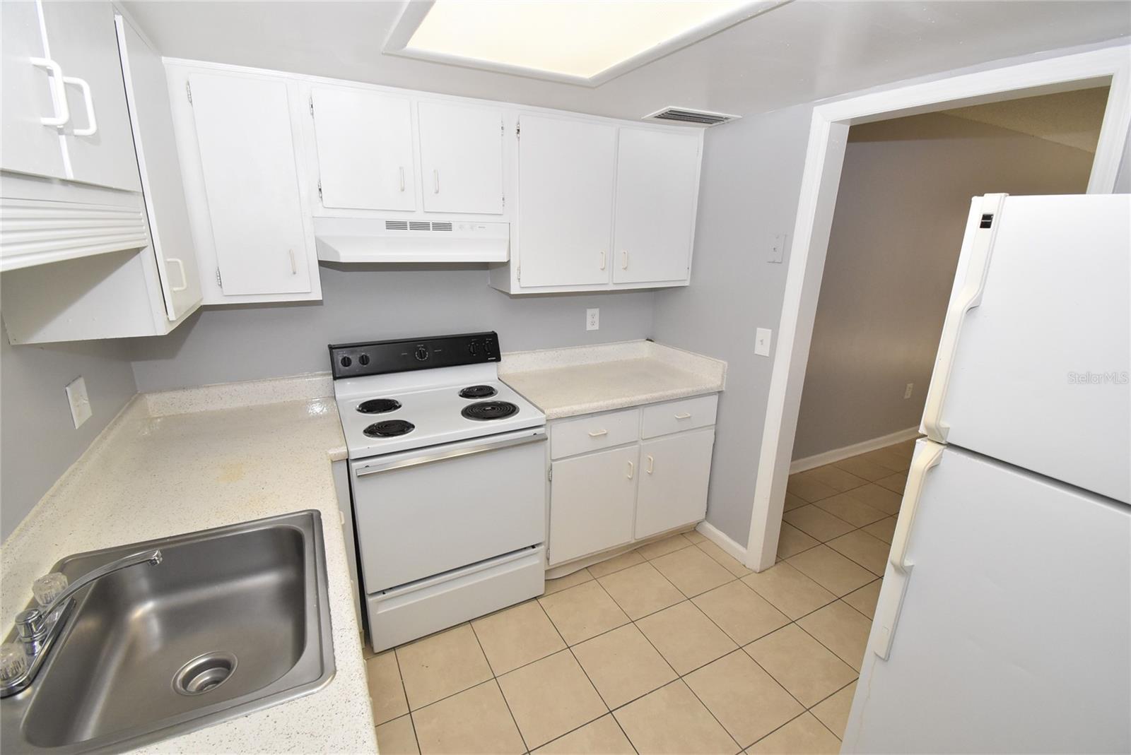 480 BANYON TREE CIRCLE 102