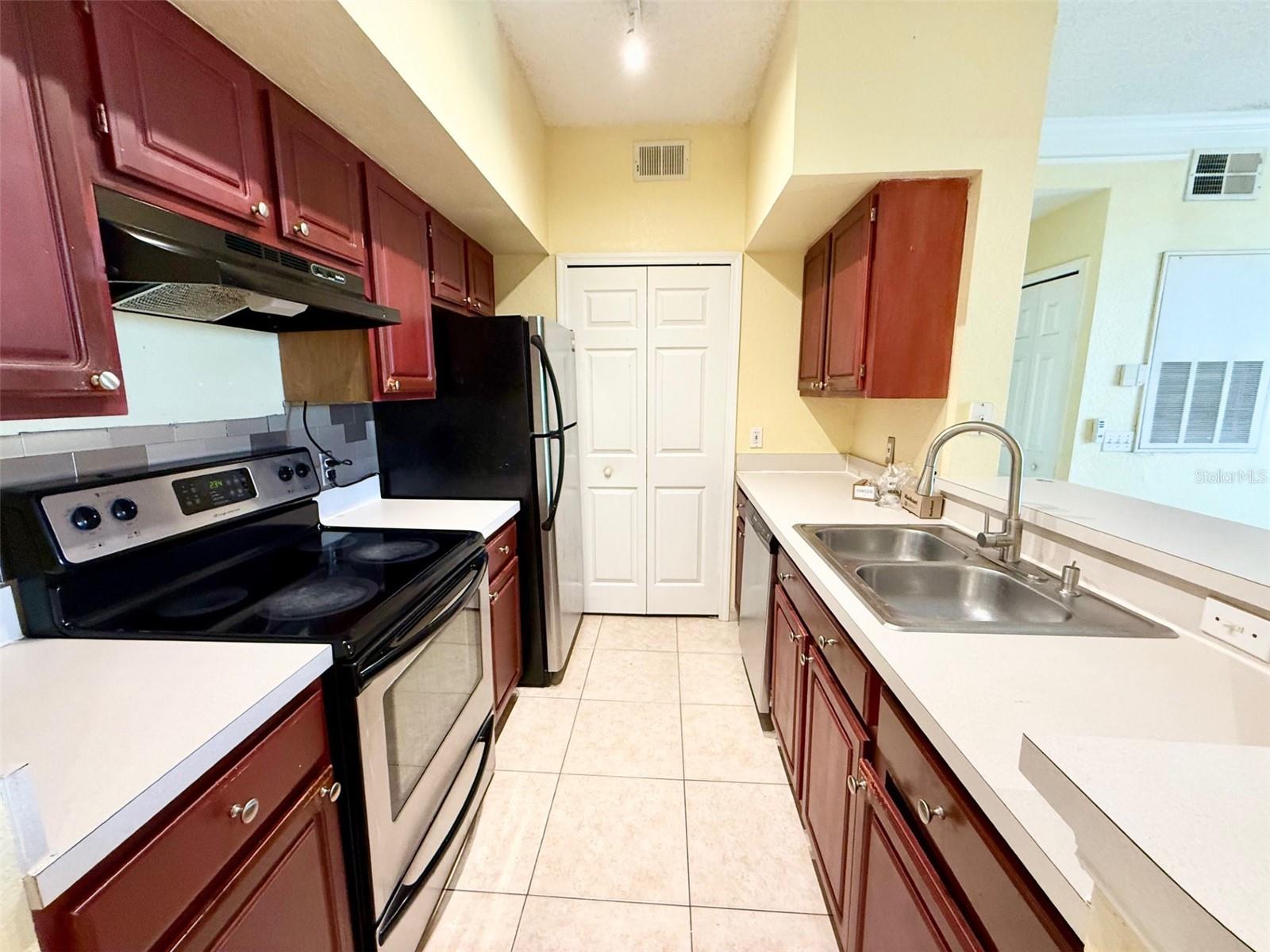 13102 MULBERRY PARK DRIVE 917