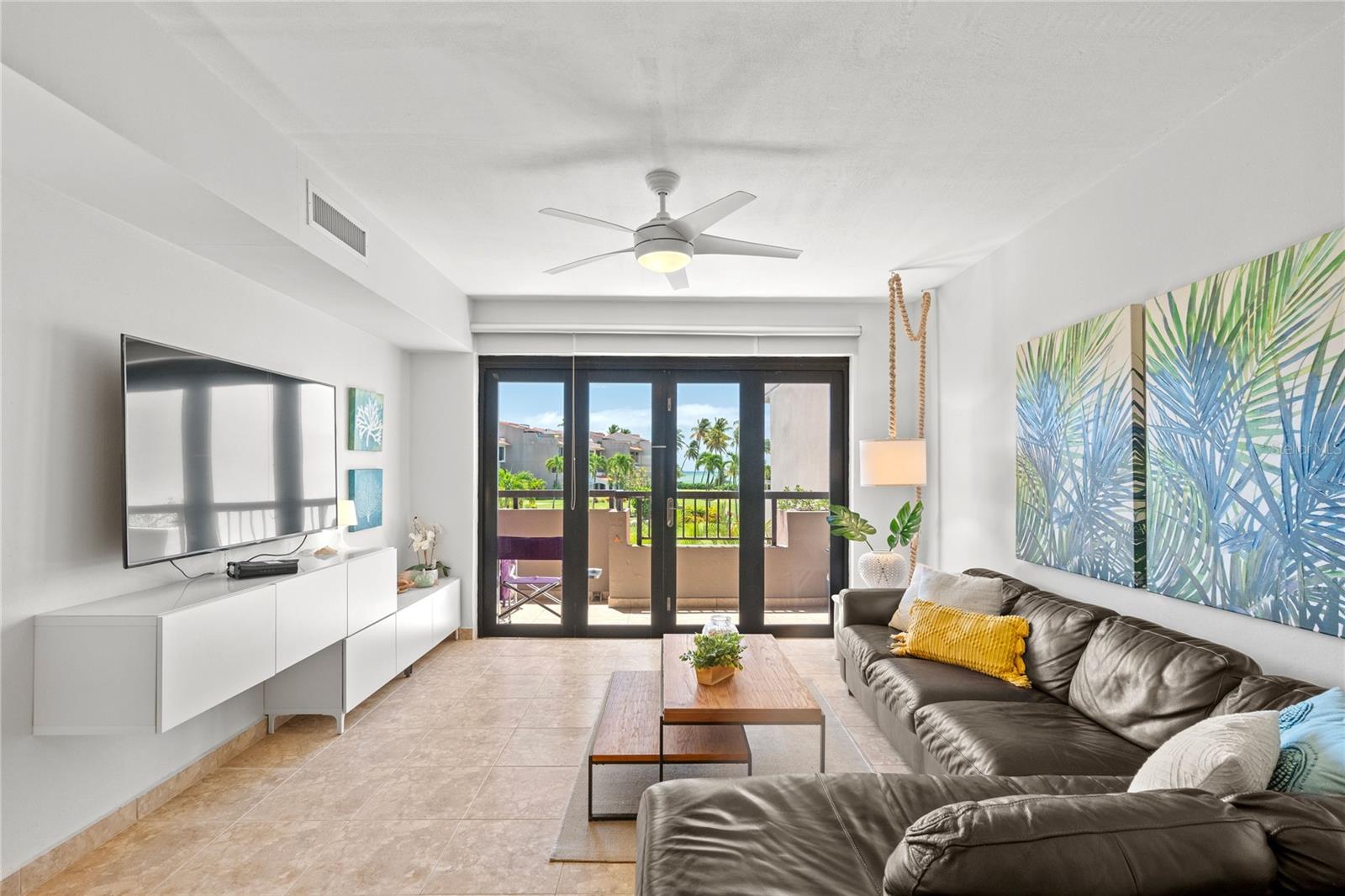 CRESCENT COVE CLUB CONDOMINIUM - Residential