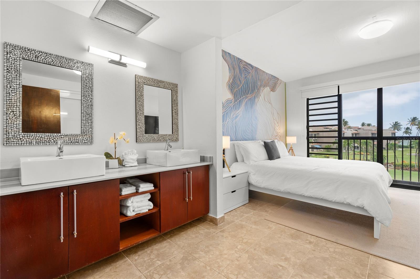 CRESCENT COVE CLUB CONDOMINIUM - Residential