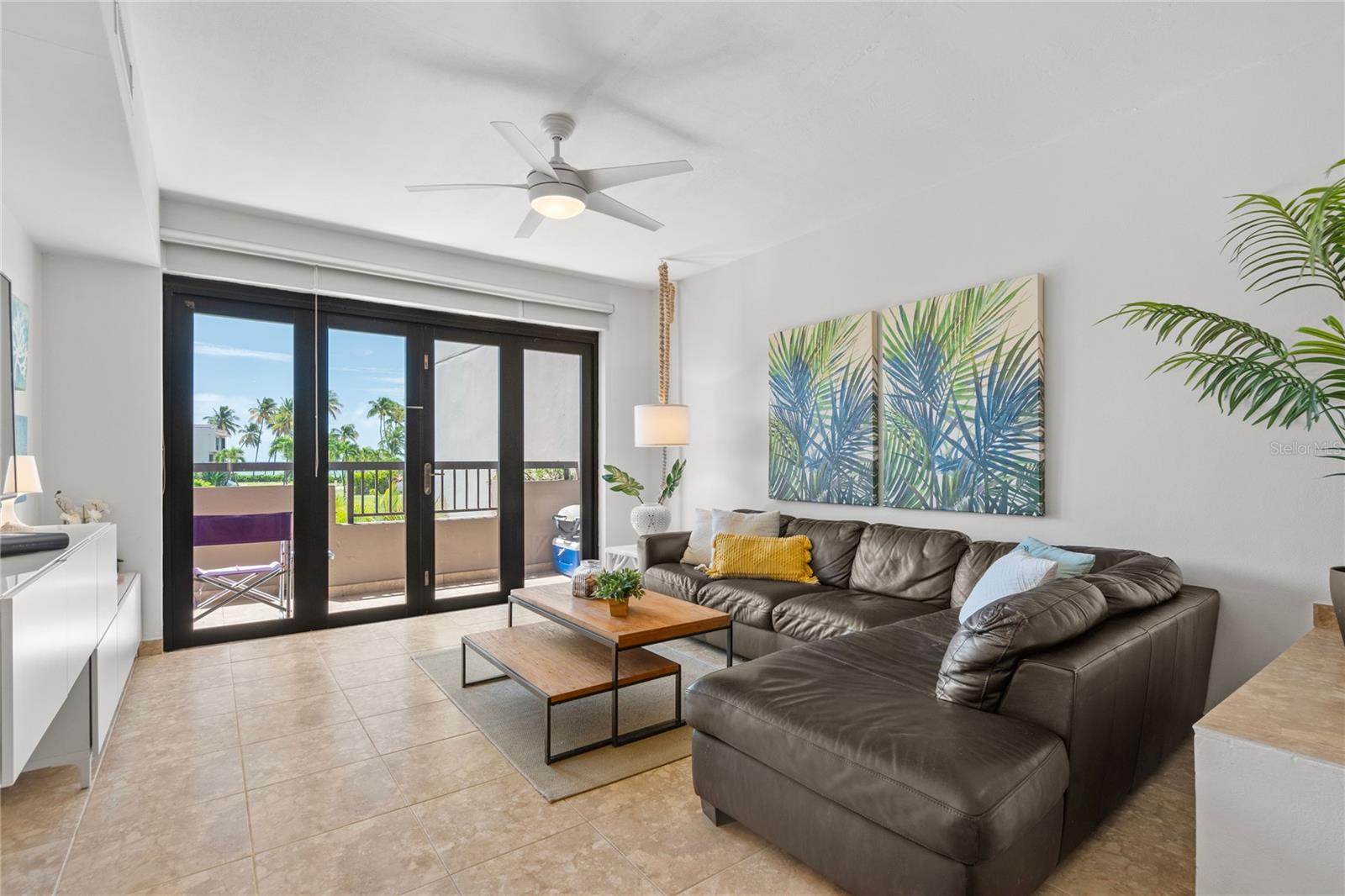 CRESCENT COVE CLUB CONDOMINIUM - Residential