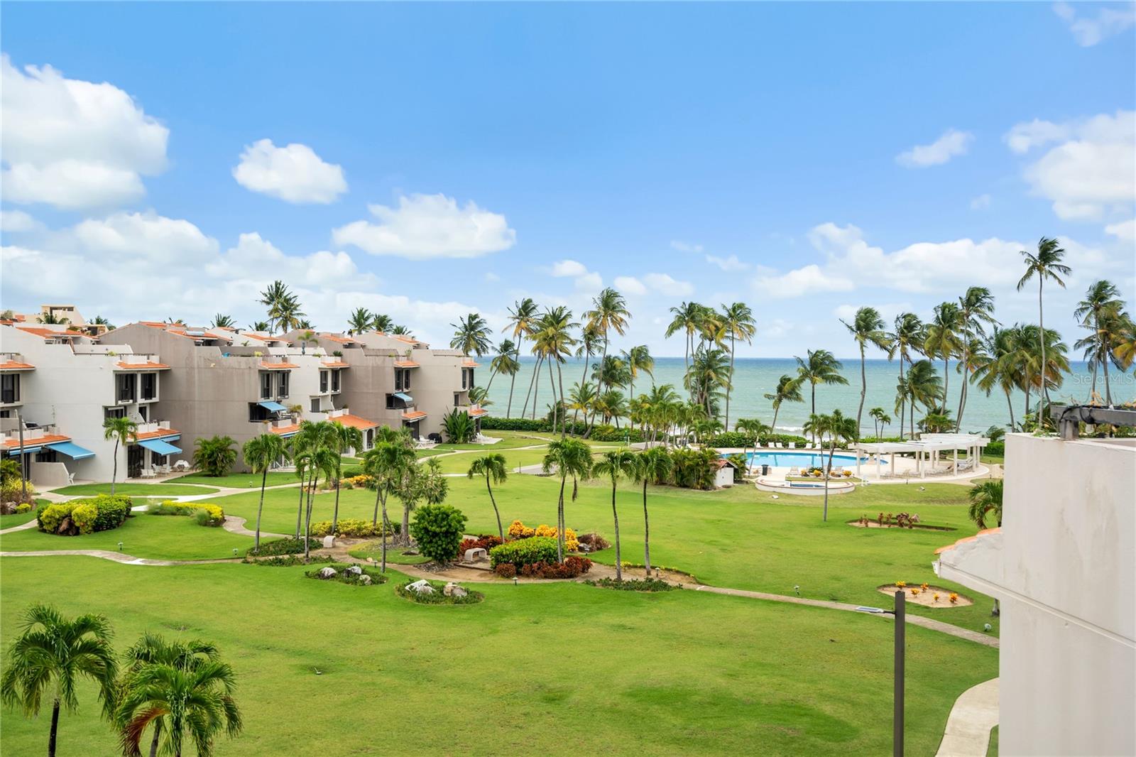 CRESCENT COVE CLUB CONDOMINIUM - Residential