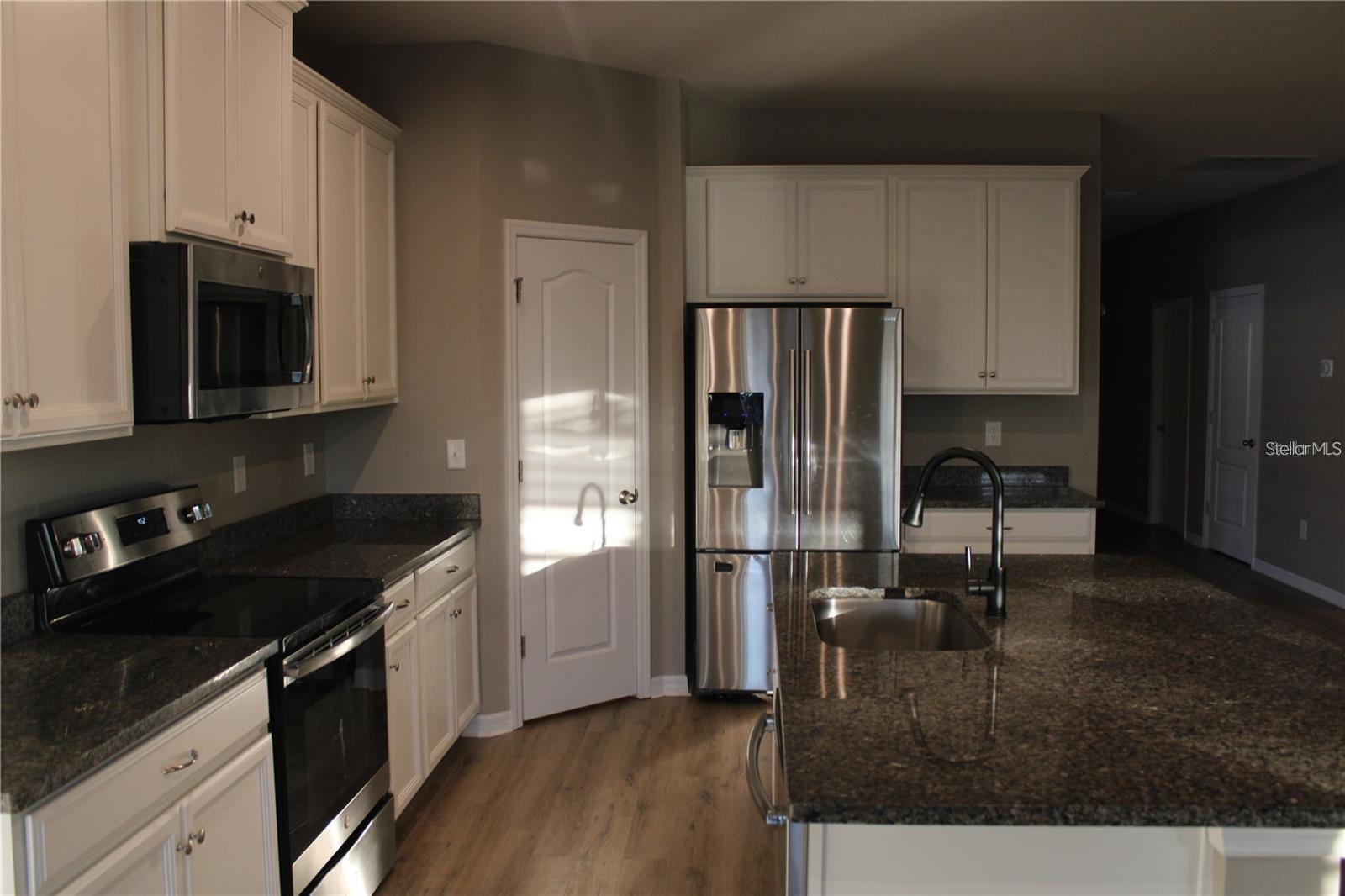 WILLOW BEND PH IA - Residential Lease