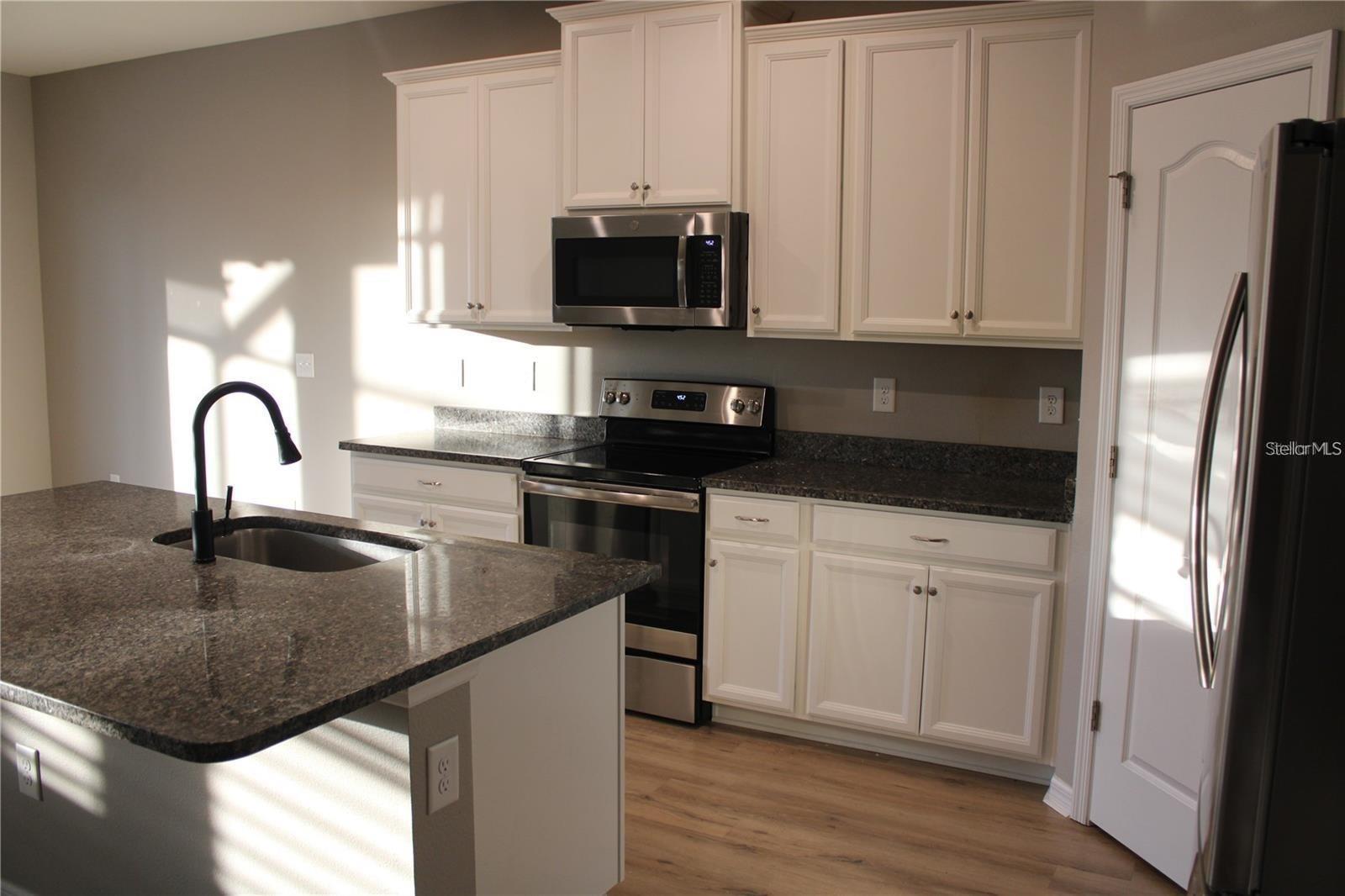 WILLOW BEND PH IA - Residential Lease