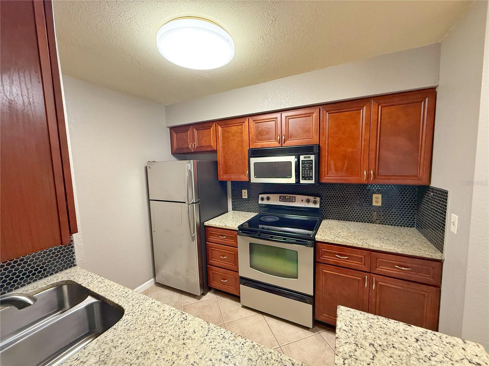 REGENCY PARK AT LAKE MARY A CONDO - Residential