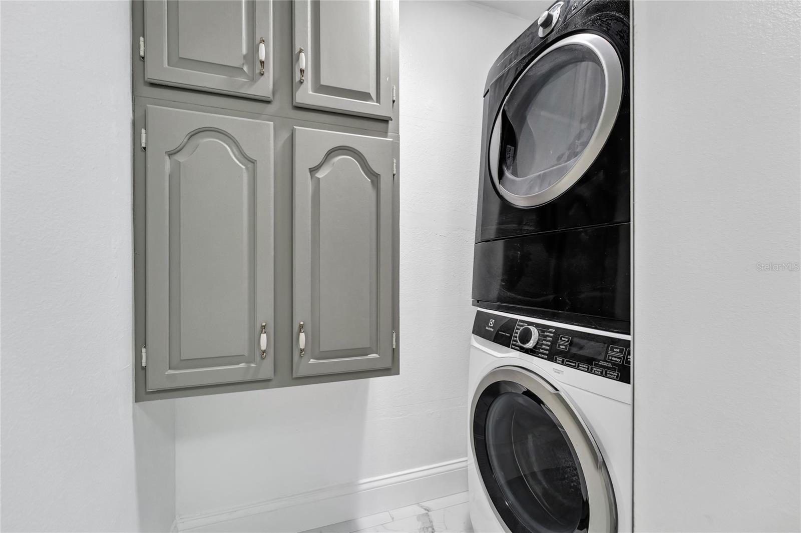 BAY VIEW RESERVE CONDO - Residential