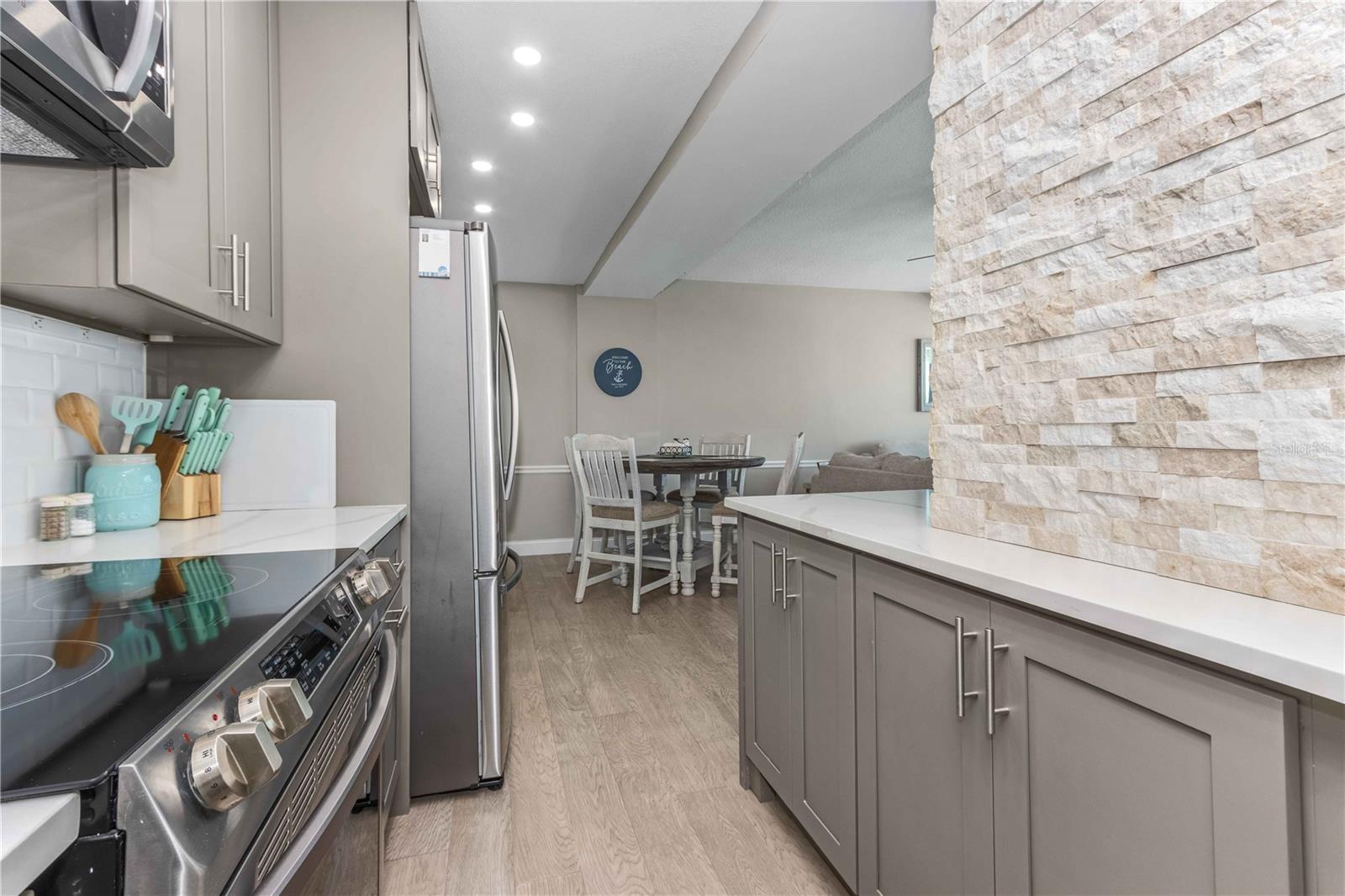 HORIZON HOUSE CO-OP - Residential