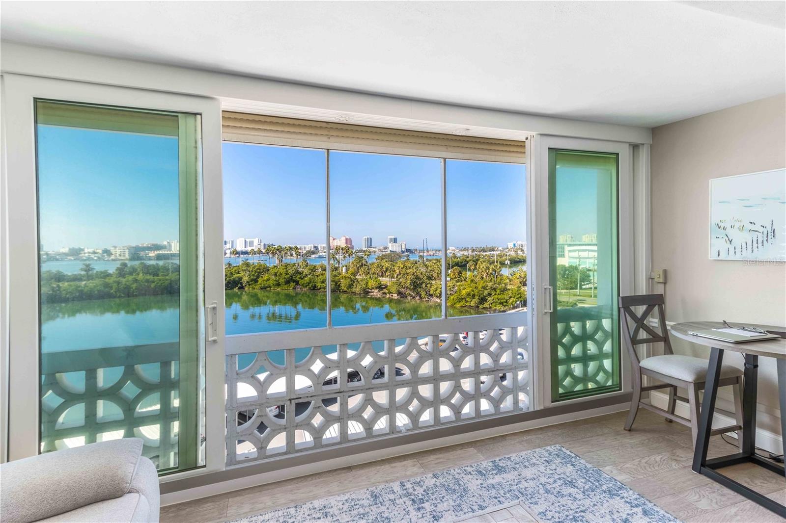 HORIZON HOUSE CO-OP - Residential