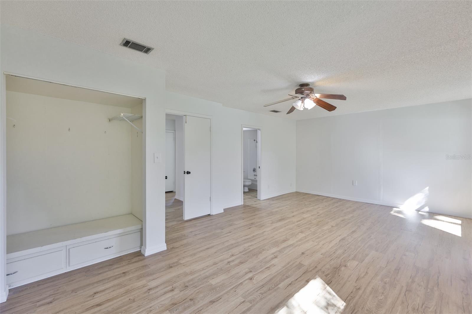 LAKE FOREST UNIT 1 - Residential