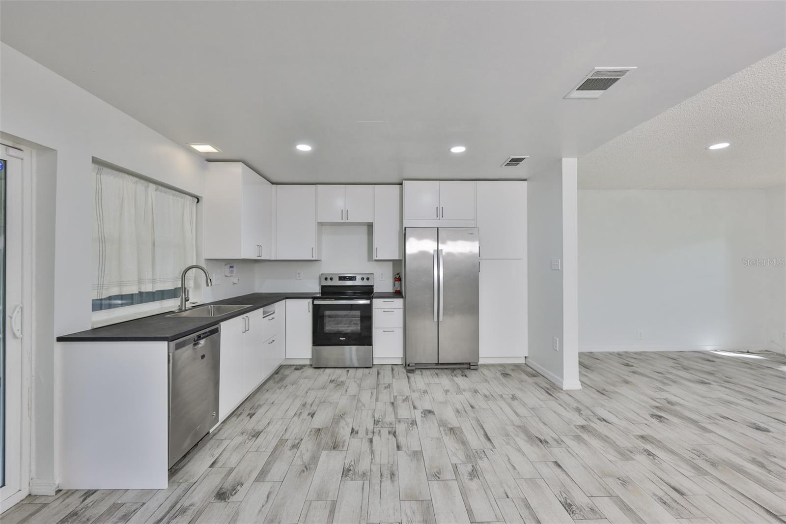 LAKE FOREST UNIT 1 - Residential