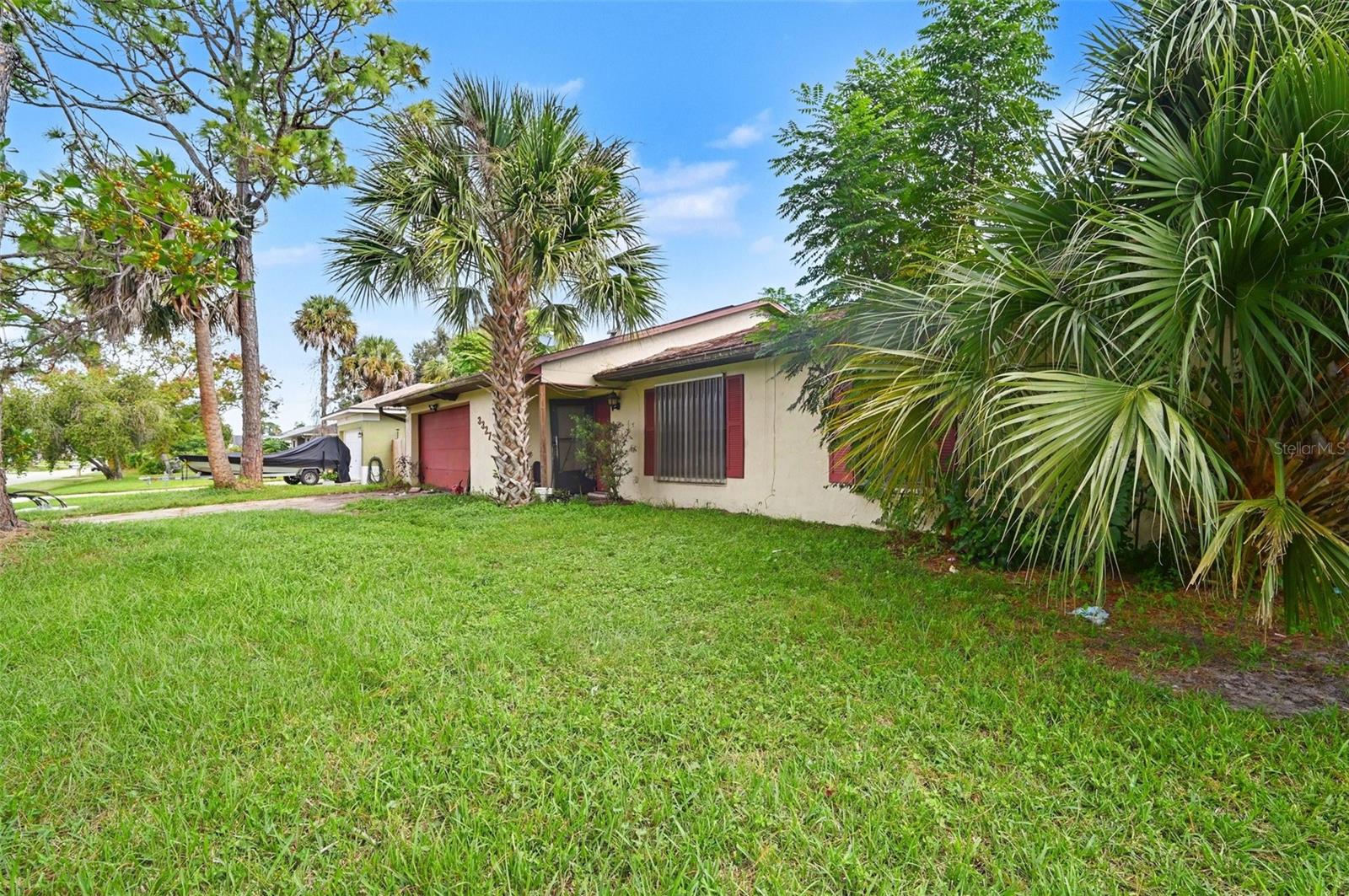3327 VICTORY PALM DRIVE