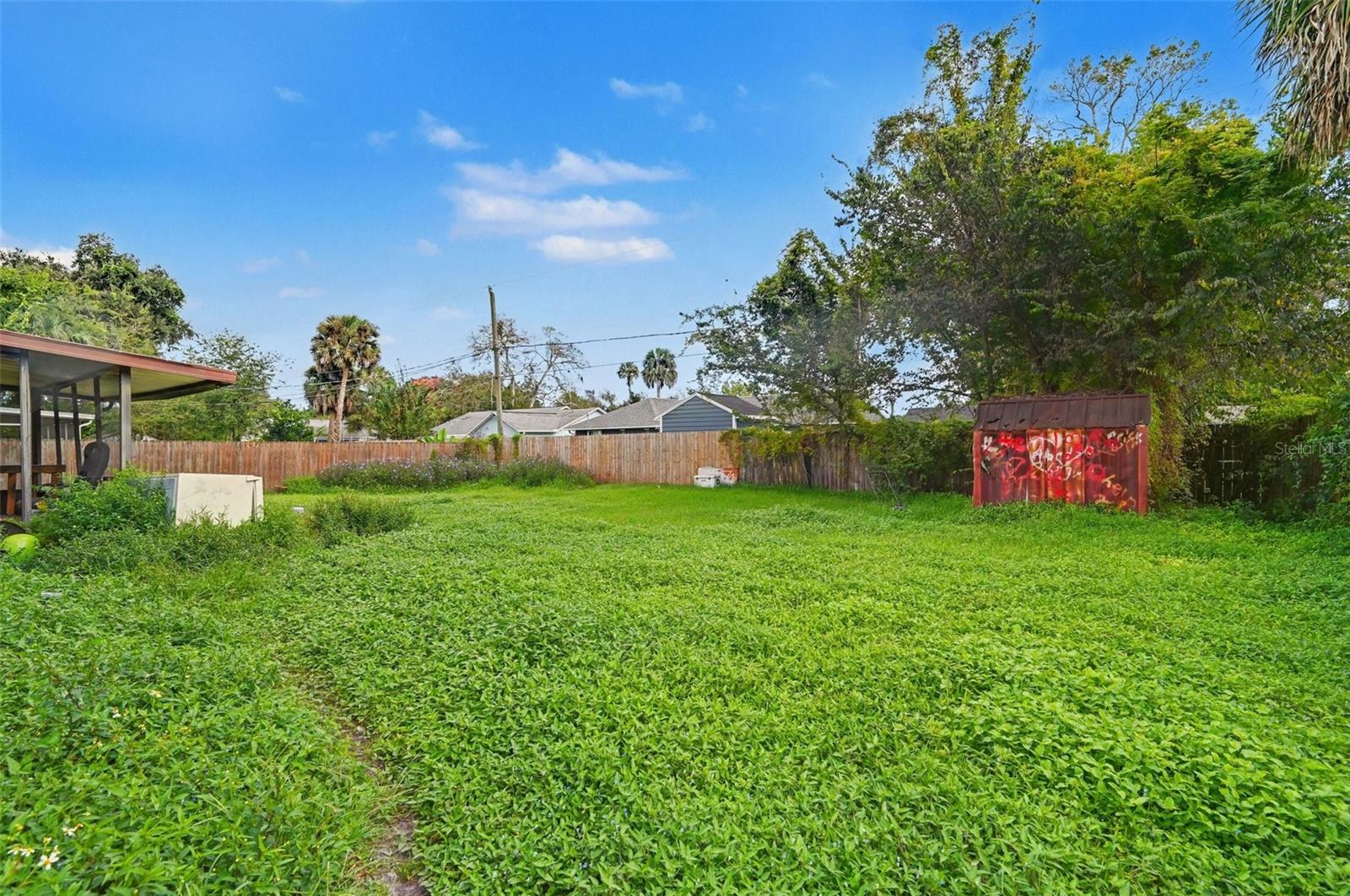 3327 VICTORY PALM DRIVE