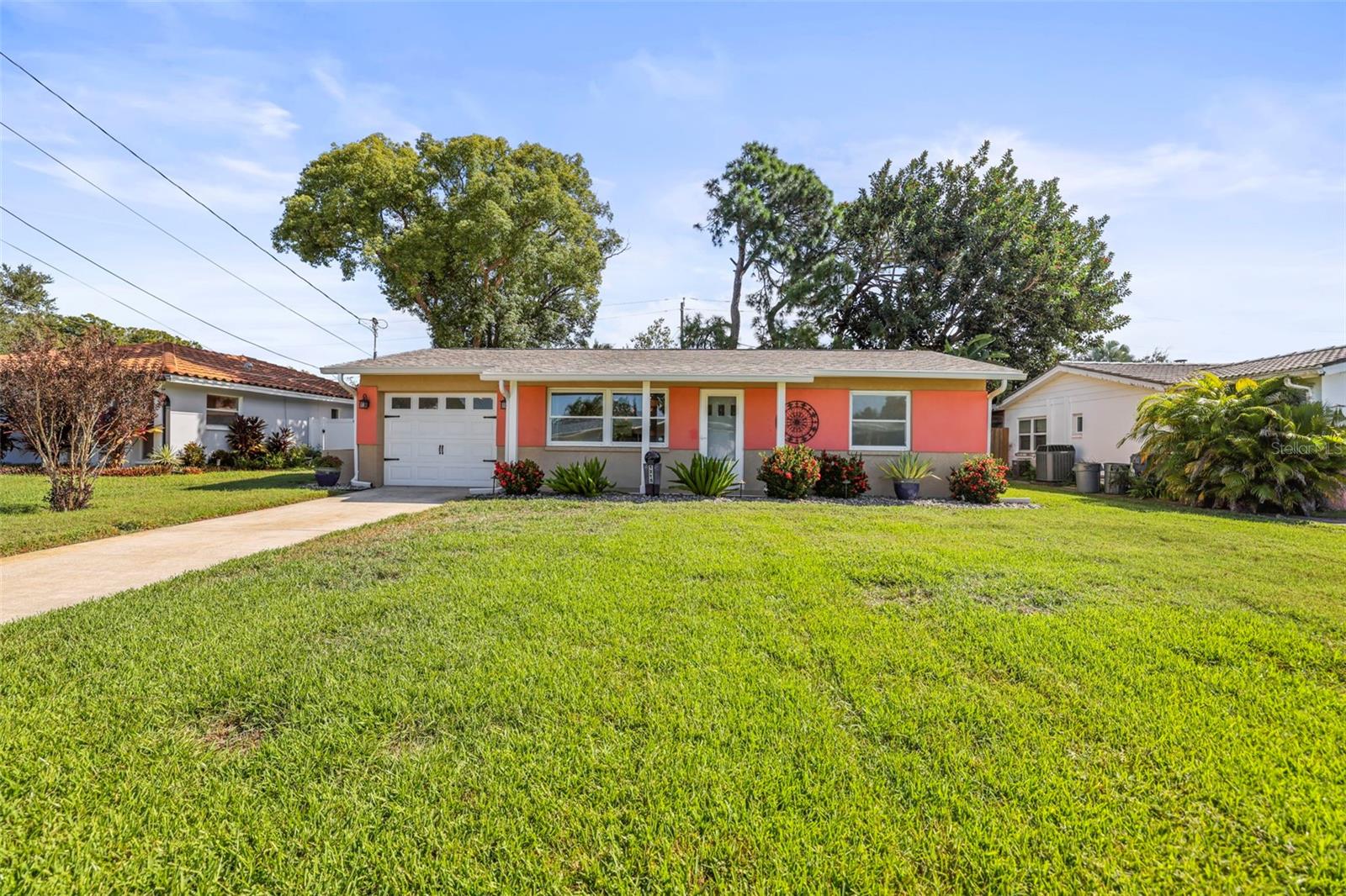 LAZY LAKE VILLAGE - Residential