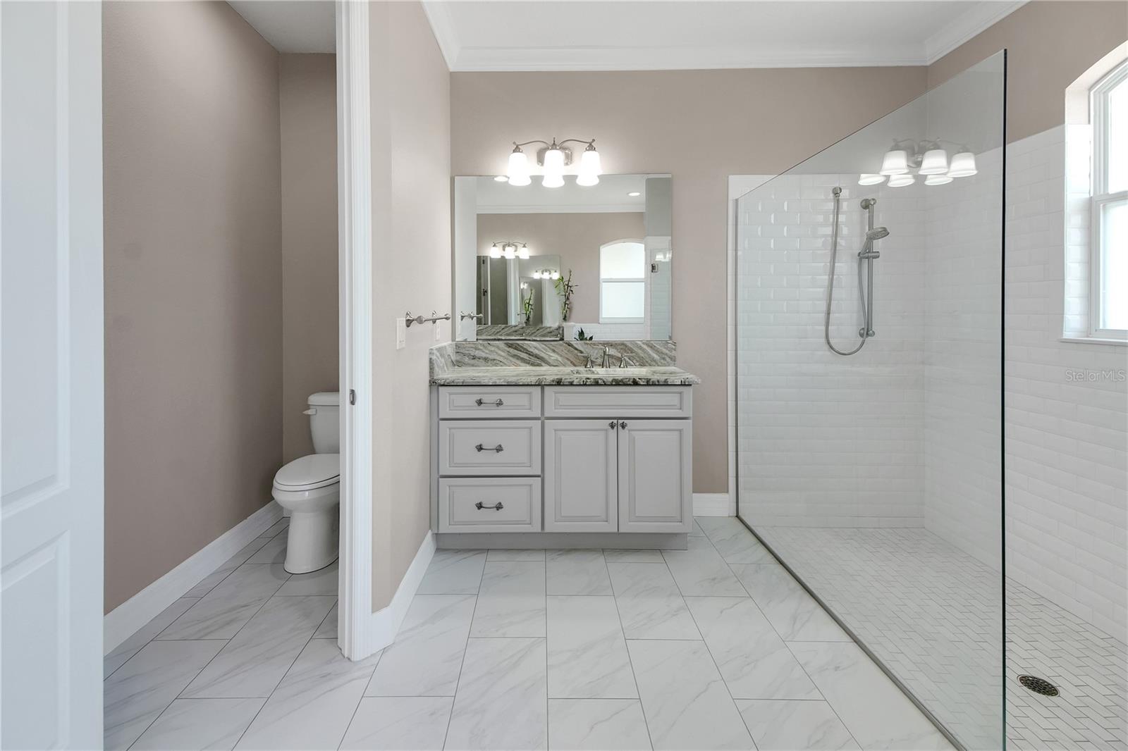 EAST VIEW ESTATES - Residential