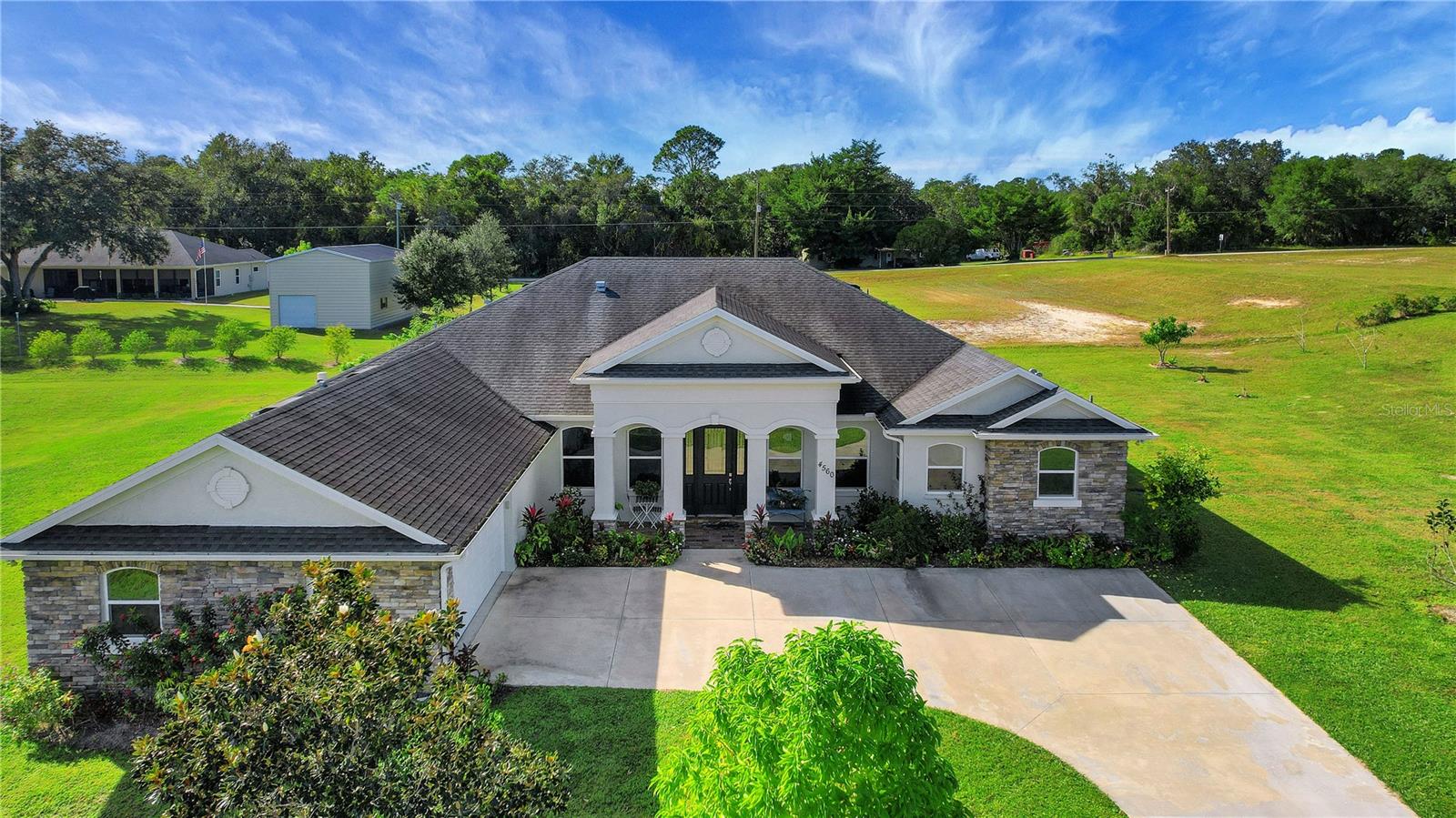 EAST VIEW ESTATES - Residential