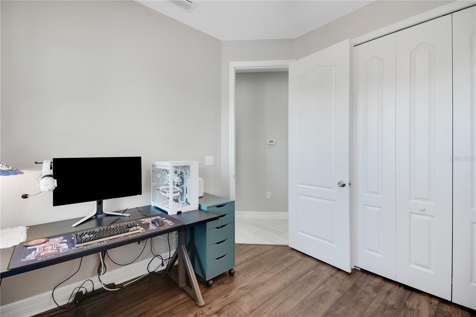 EAST VIEW ESTATES - Residential