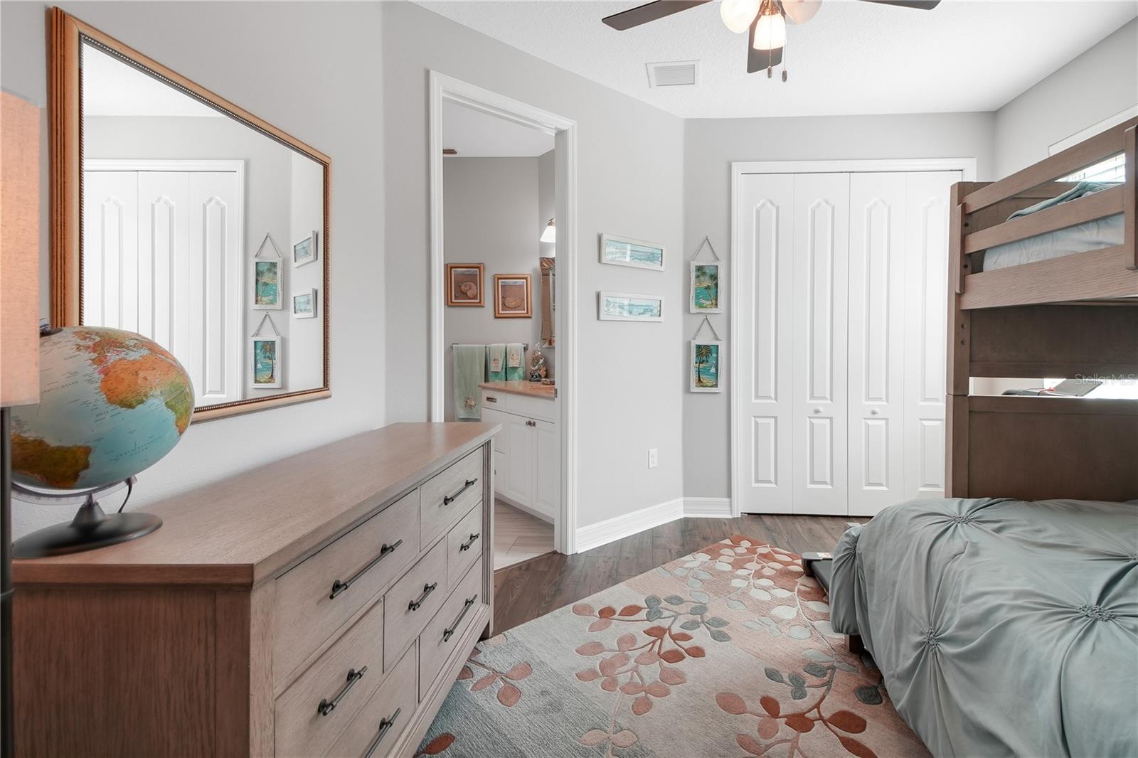 EAST VIEW ESTATES - Residential