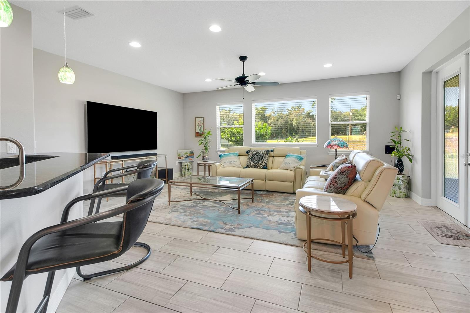 EAST VIEW ESTATES - Residential