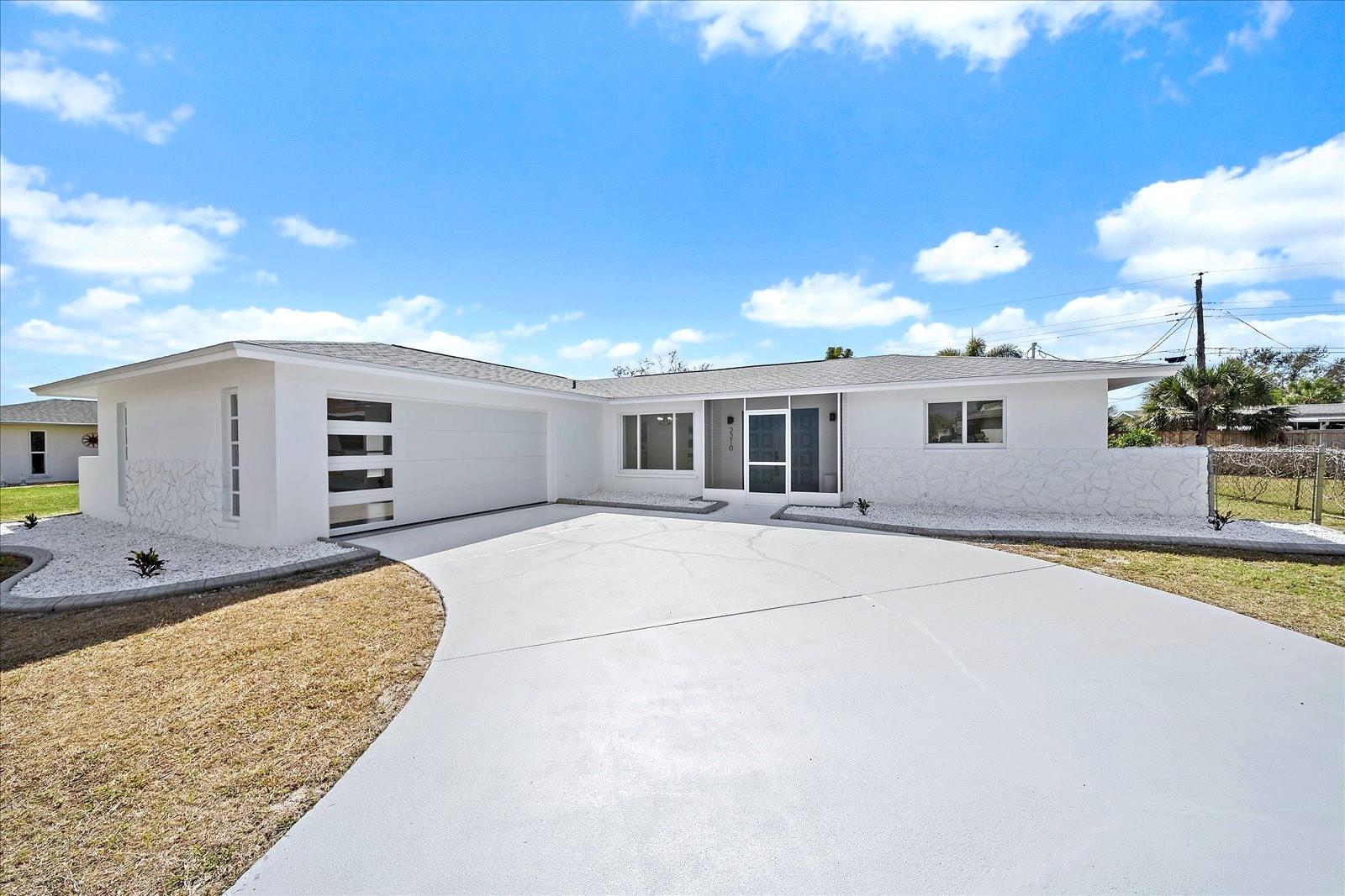 VENICE GARDENS - Residential