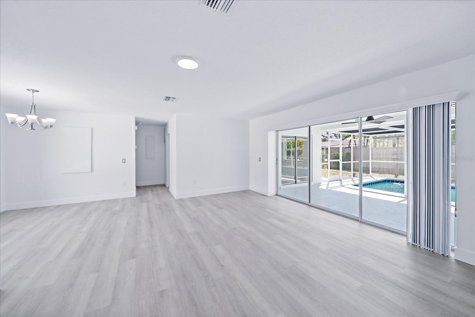 VENICE GARDENS - Residential