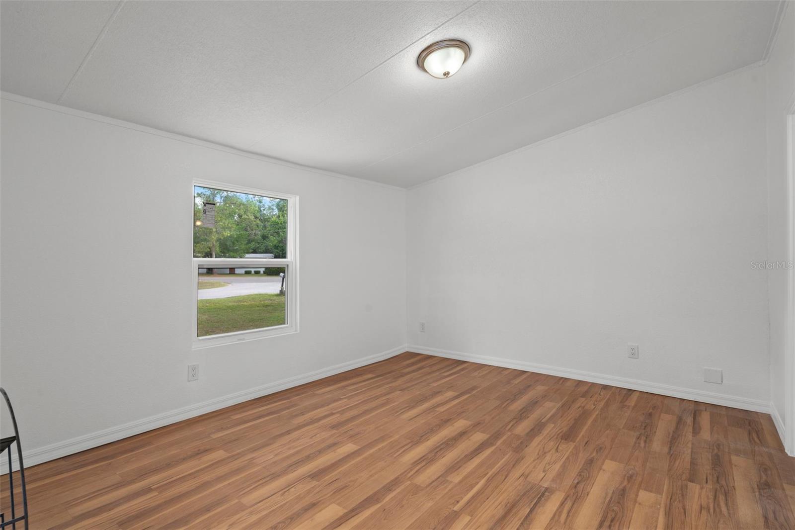 MOON LAKE ESTATES - Residential