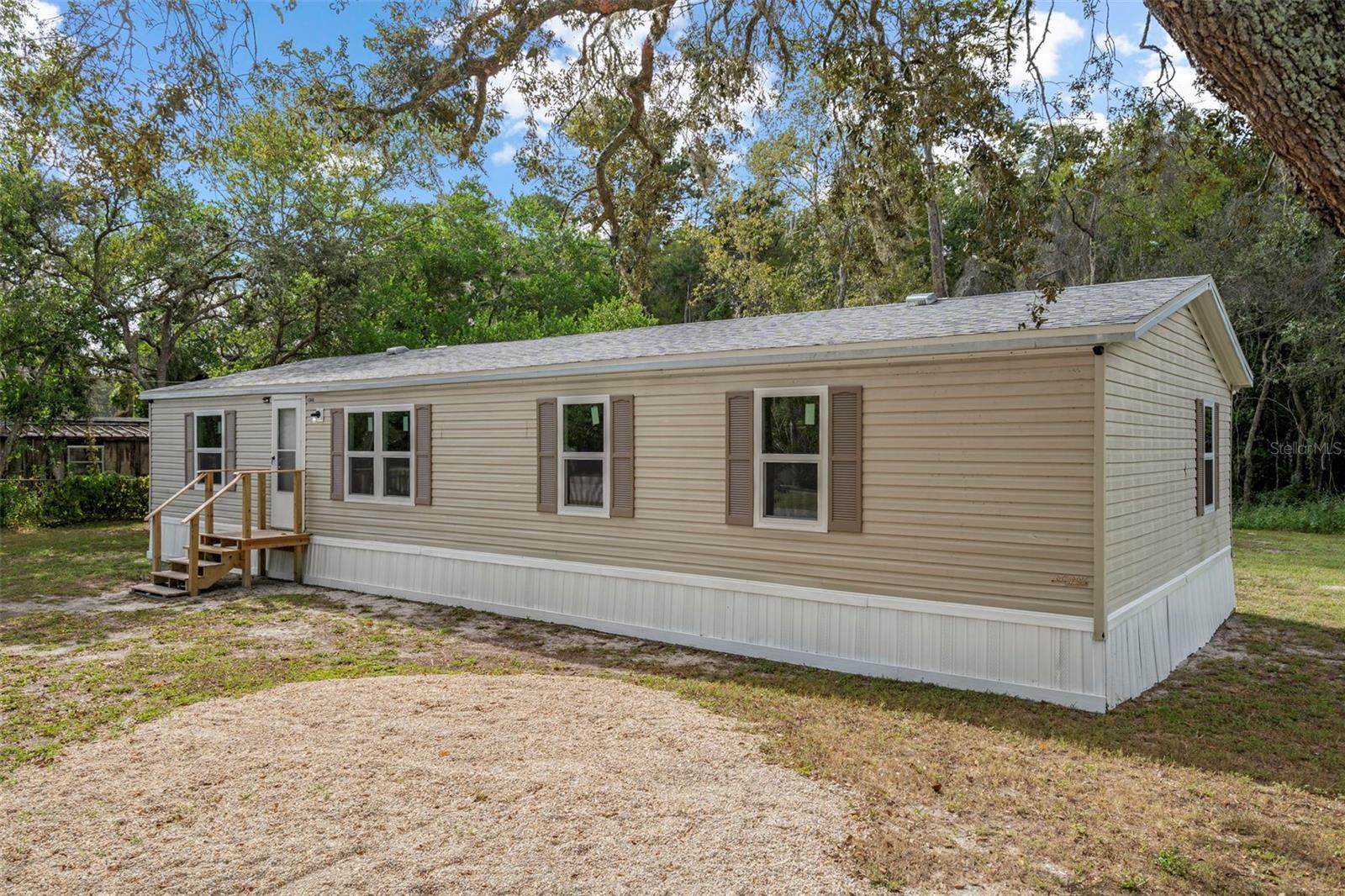 MOON LAKE ESTATES - Residential