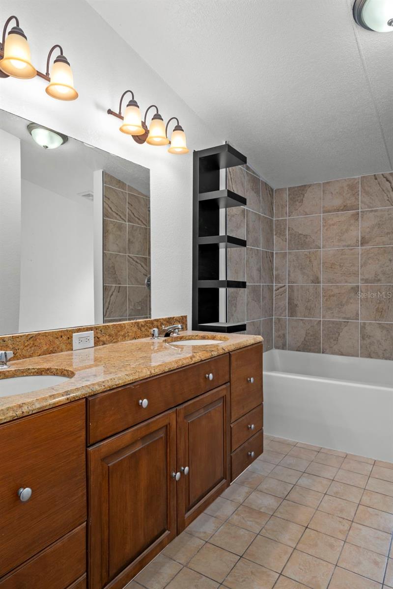 MOON LAKE ESTATES - Residential