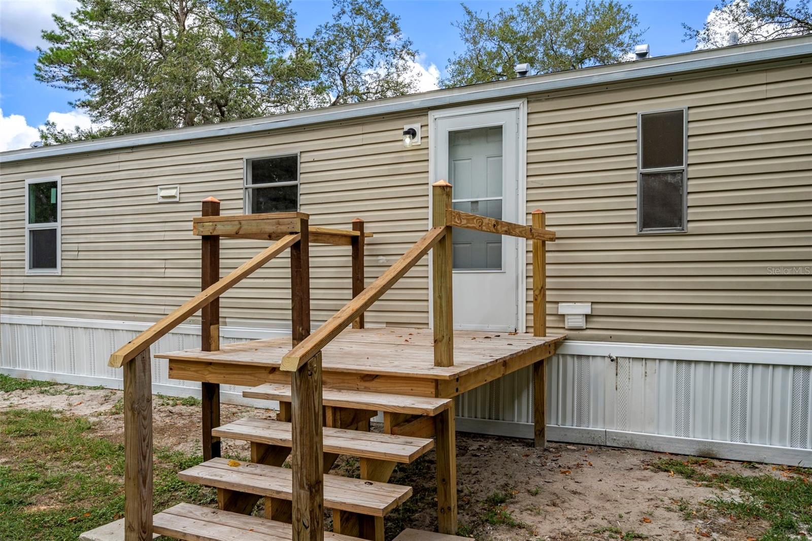 MOON LAKE ESTATES - Residential