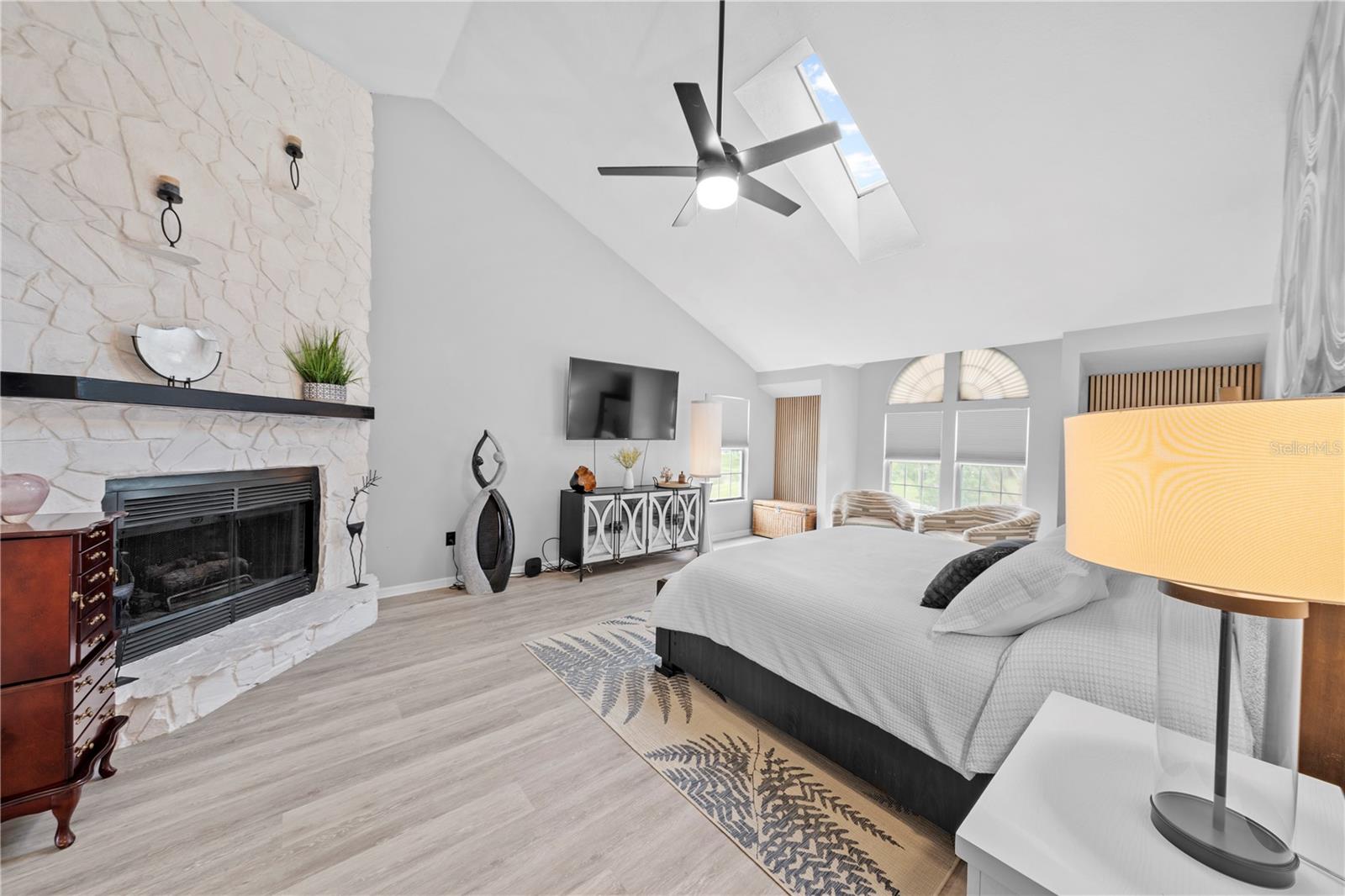 WOODWIND - Residential