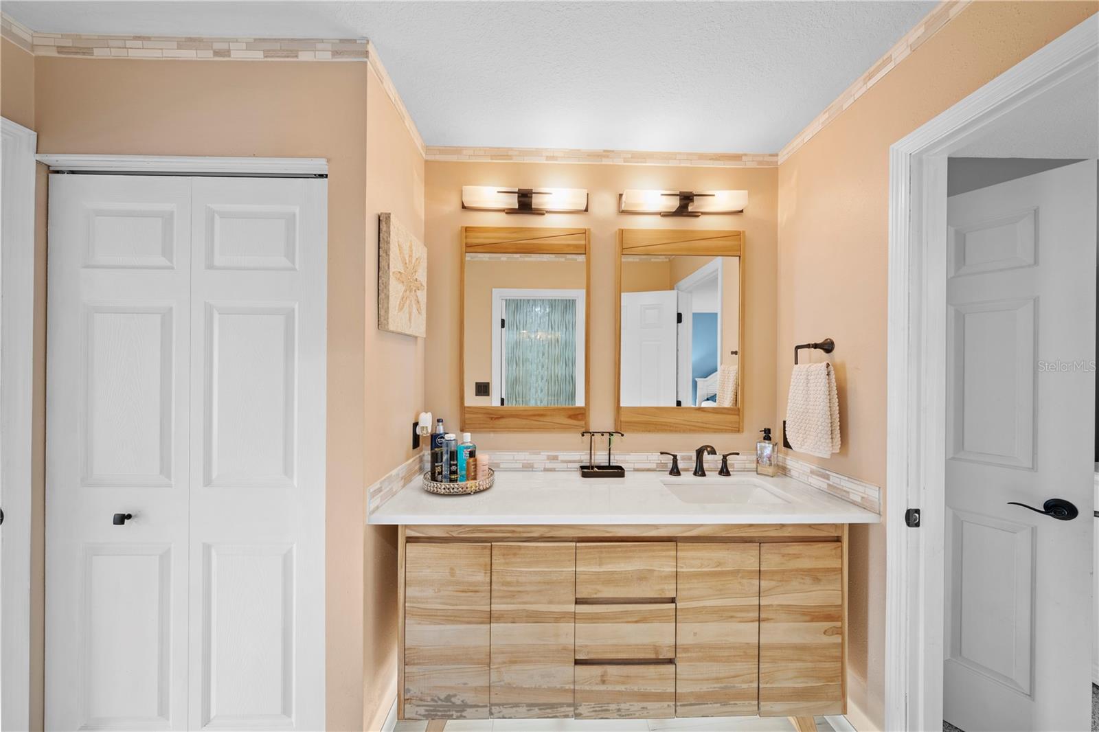 WOODWIND - Residential