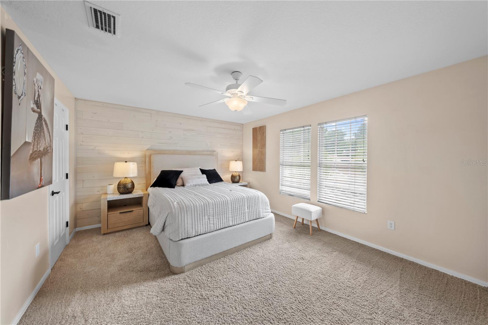 WOODWIND - Residential