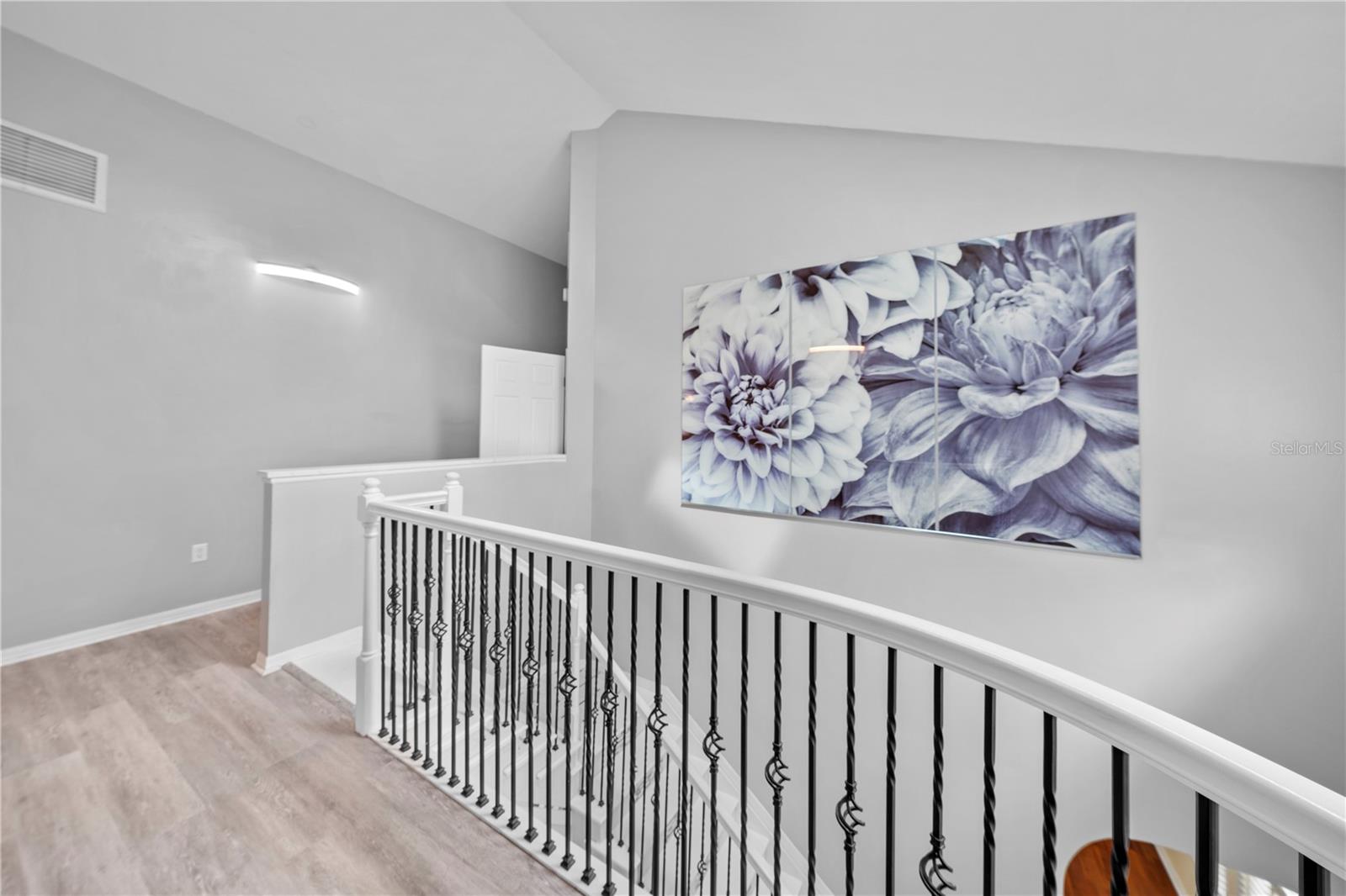 WOODWIND - Residential